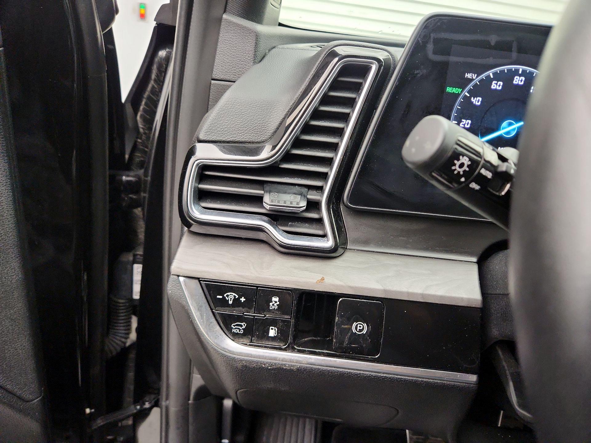Thumbnail: 2024 Kia Sportage - 13