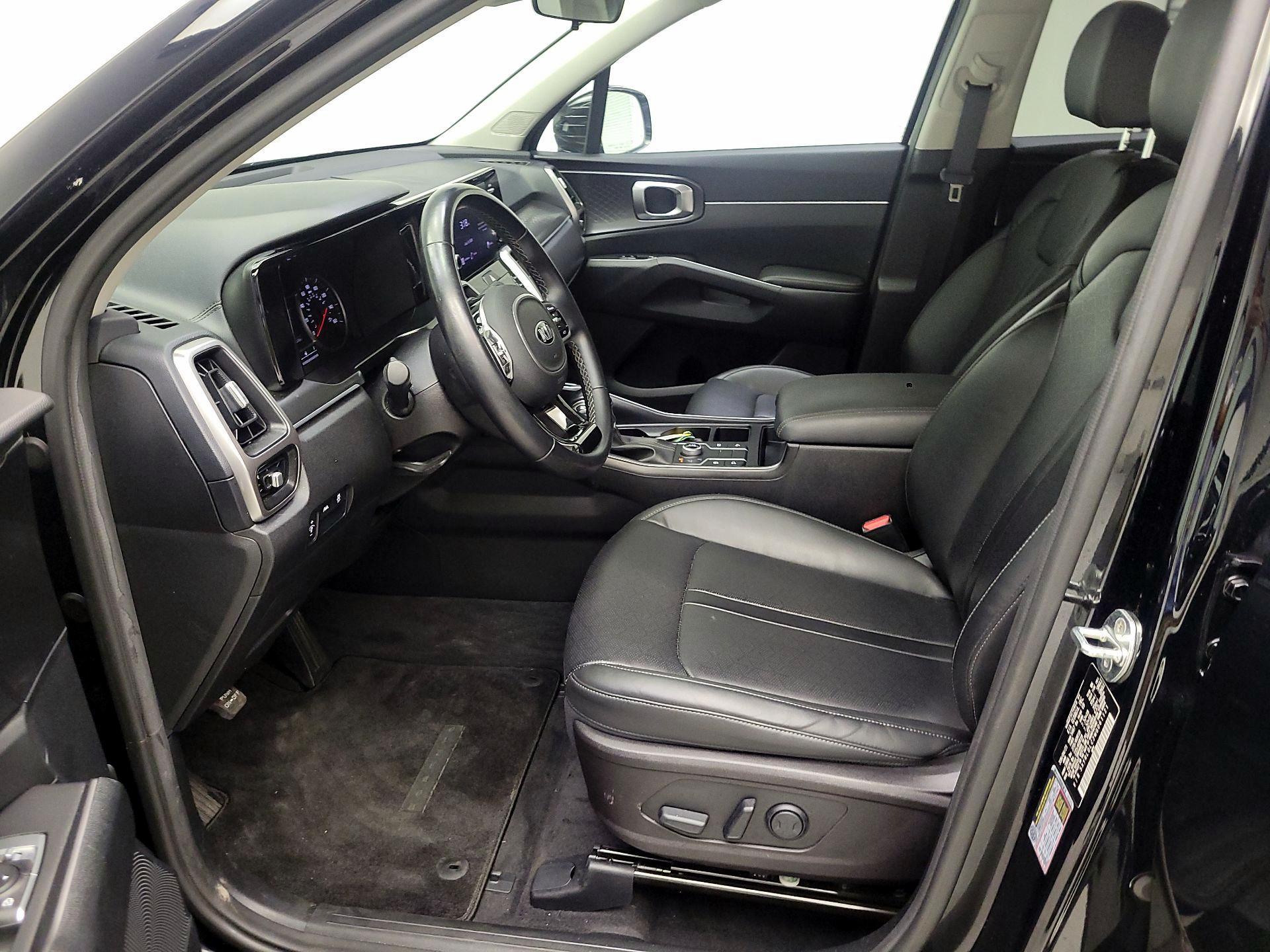 Thumbnail: 2021 Kia Sorento - 11