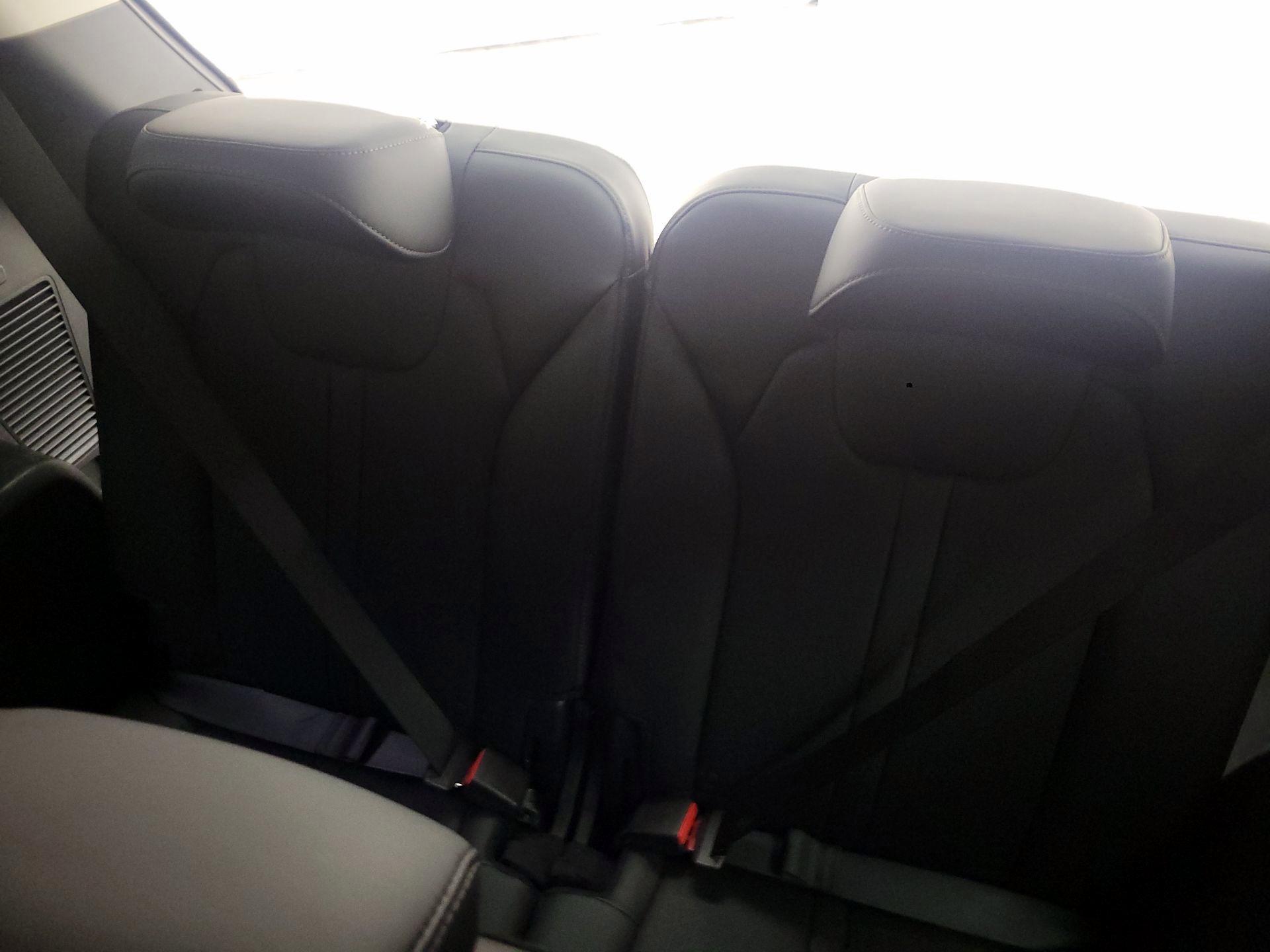 Thumbnail: 2021 Kia Sorento - 20