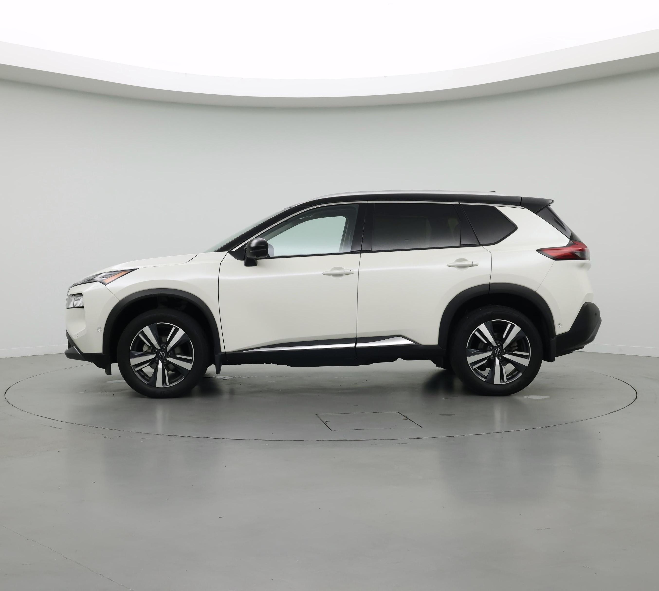 Thumbnail: 2023 Nissan Rogue - 3