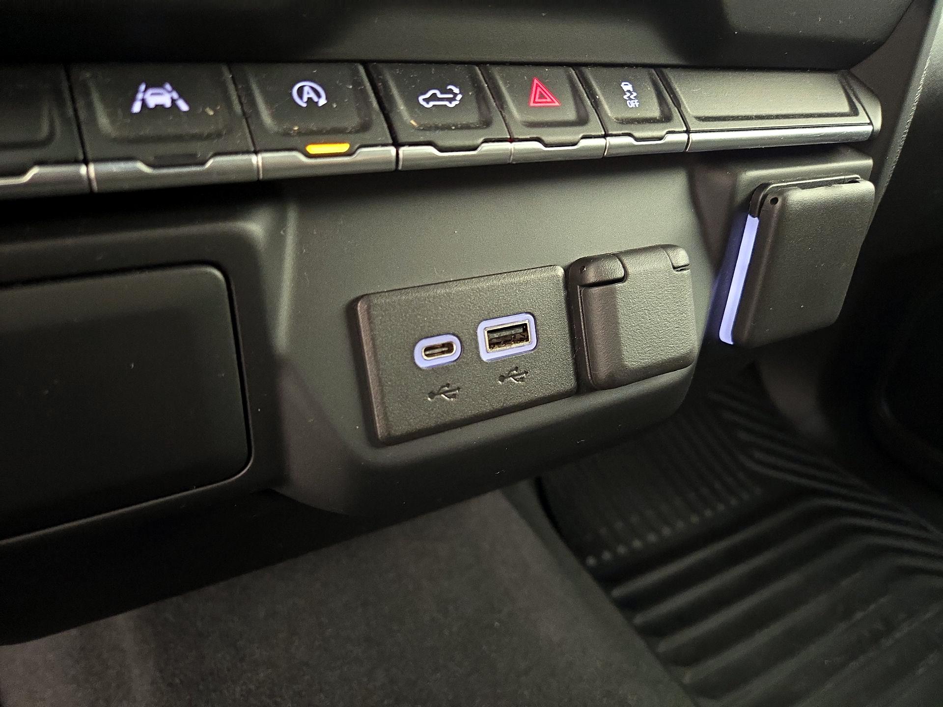 Thumbnail: 2022 Chevrolet Silverado 1500 - 18
