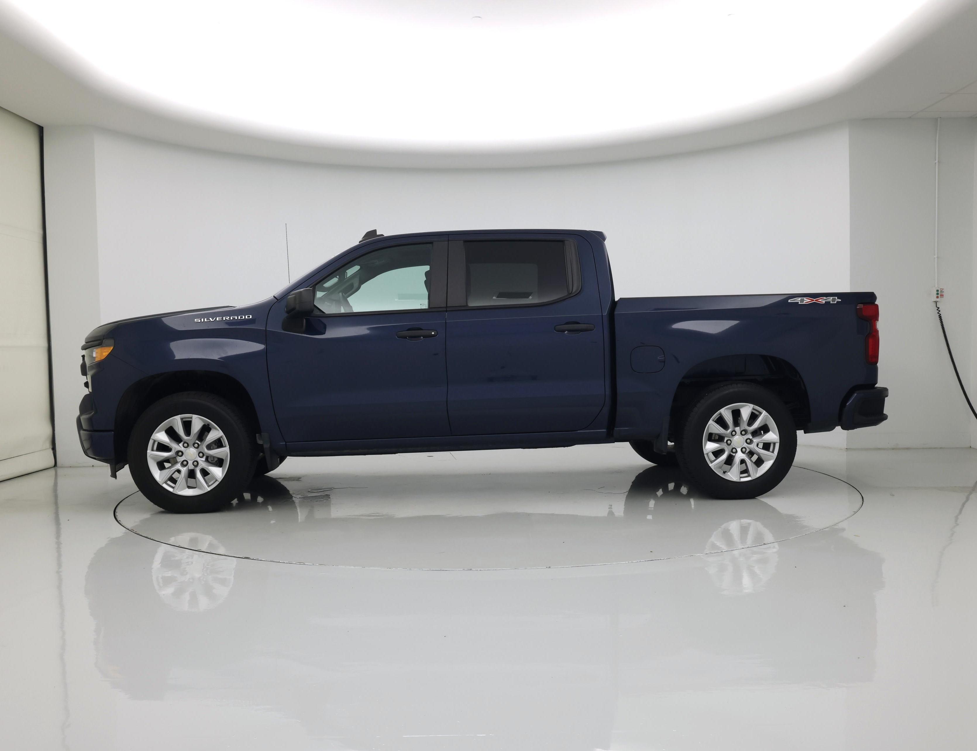 Thumbnail: 2022 Chevrolet Silverado 1500 - 3