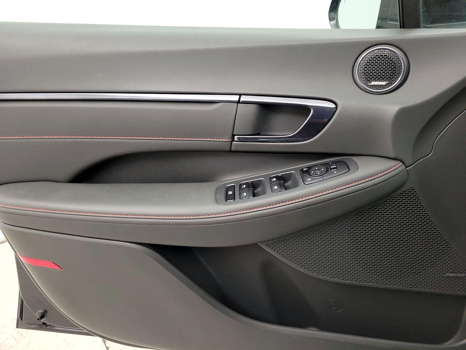 Thumbnail: 2022 Hyundai Sonata - 12