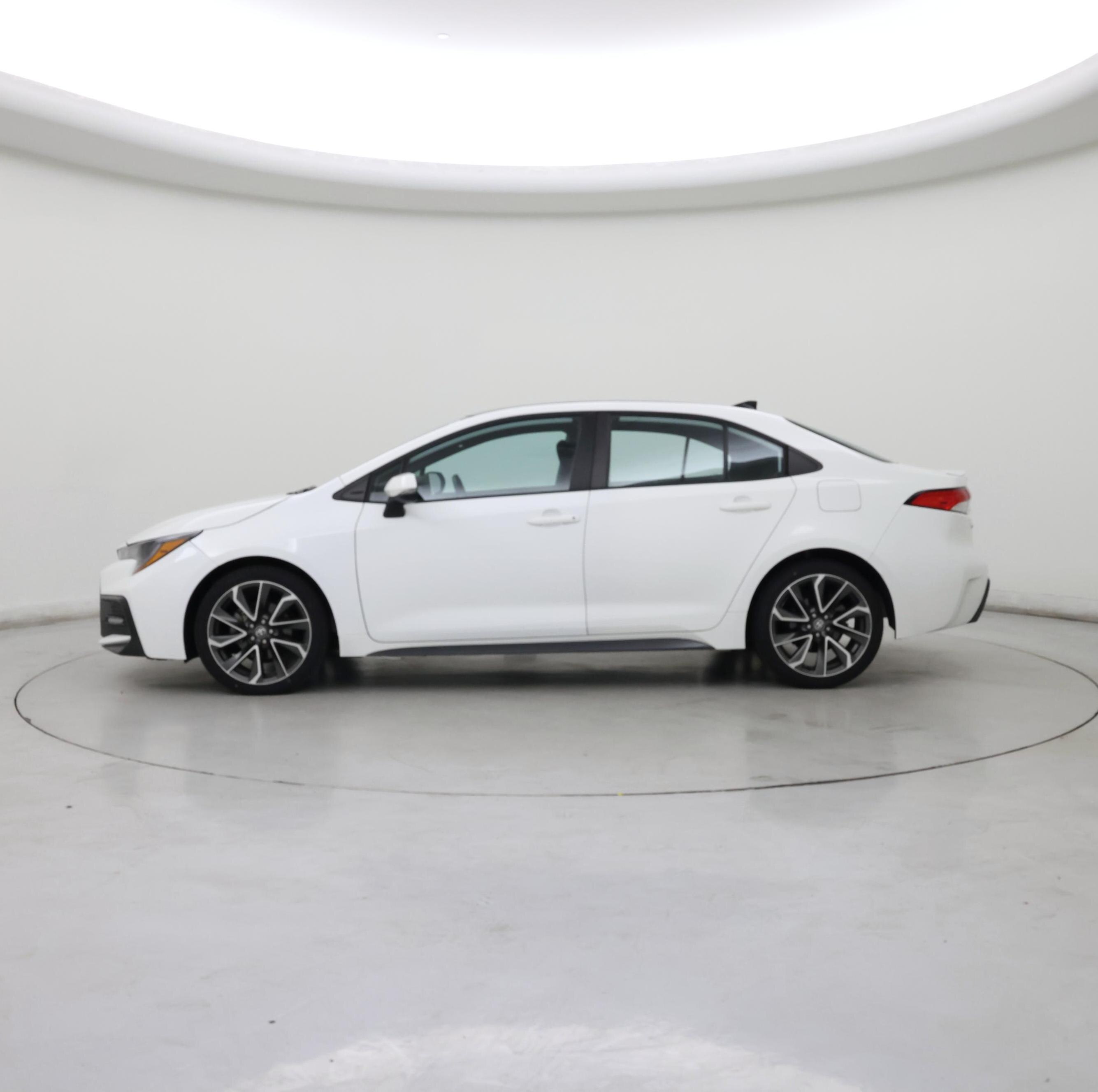 Thumbnail: 2022 Toyota Corolla - 3