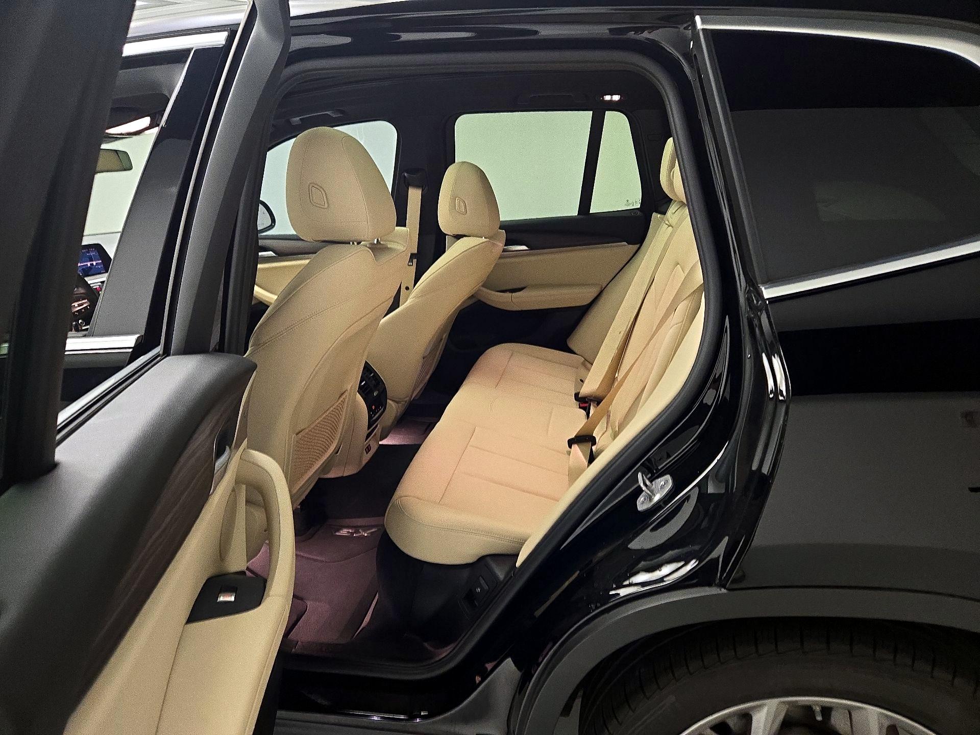 Thumbnail: 2021 BMW X3 - 19