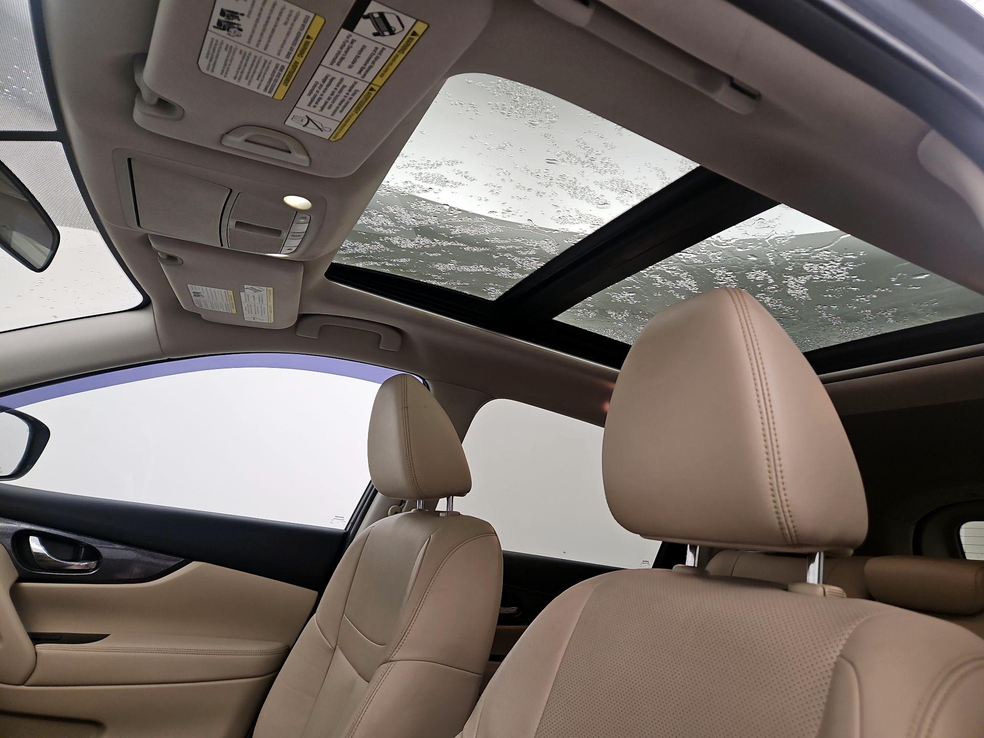 Thumbnail: 2015 Nissan Rogue - 20