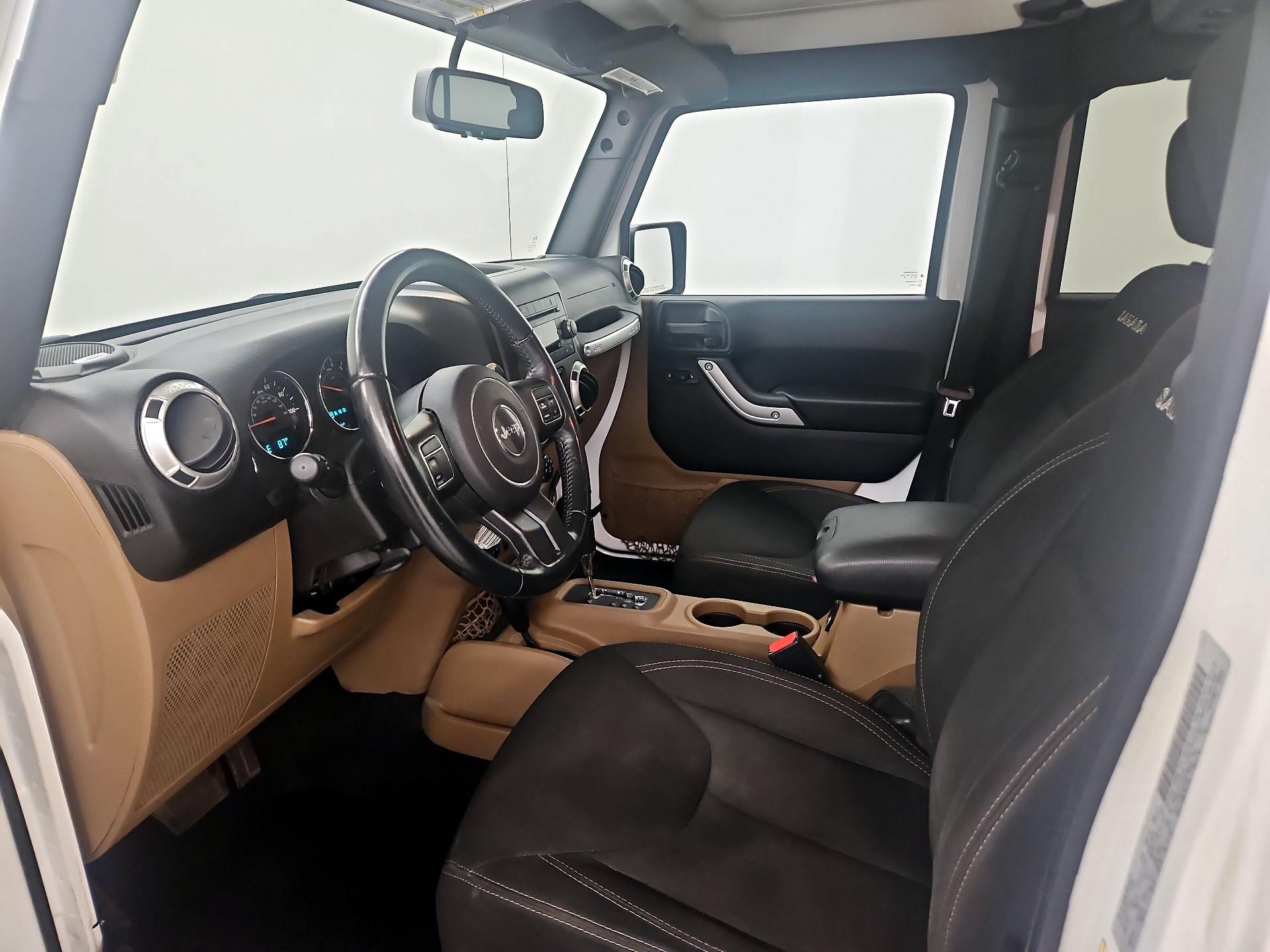 Thumbnail: 2016 Jeep Wrangler - 11