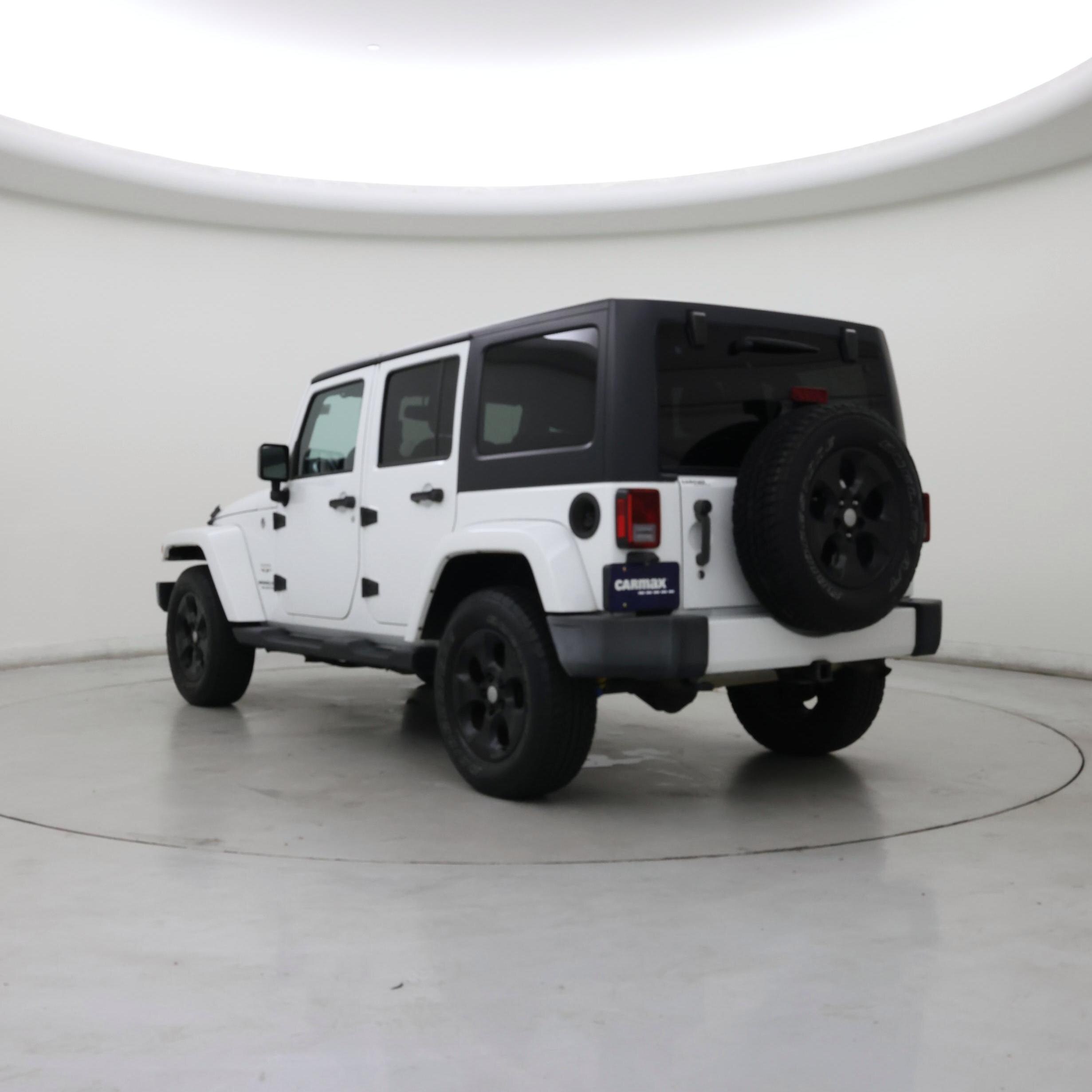 Thumbnail: 2016 Jeep Wrangler - 2