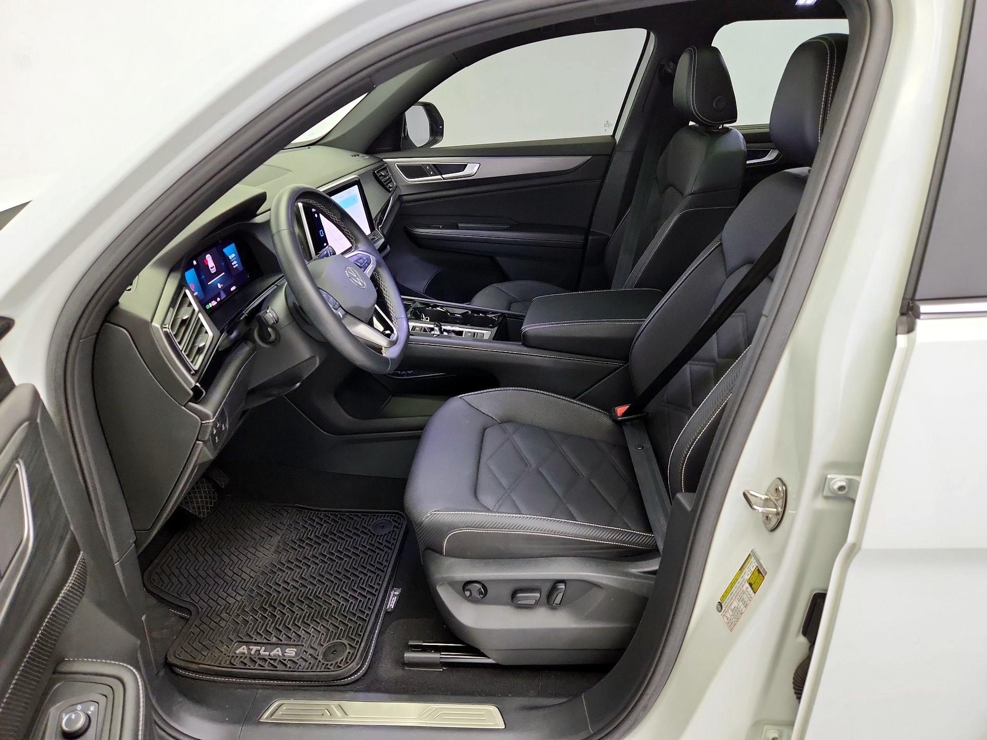 Thumbnail: 2024 Volkswagen Atlas - 11