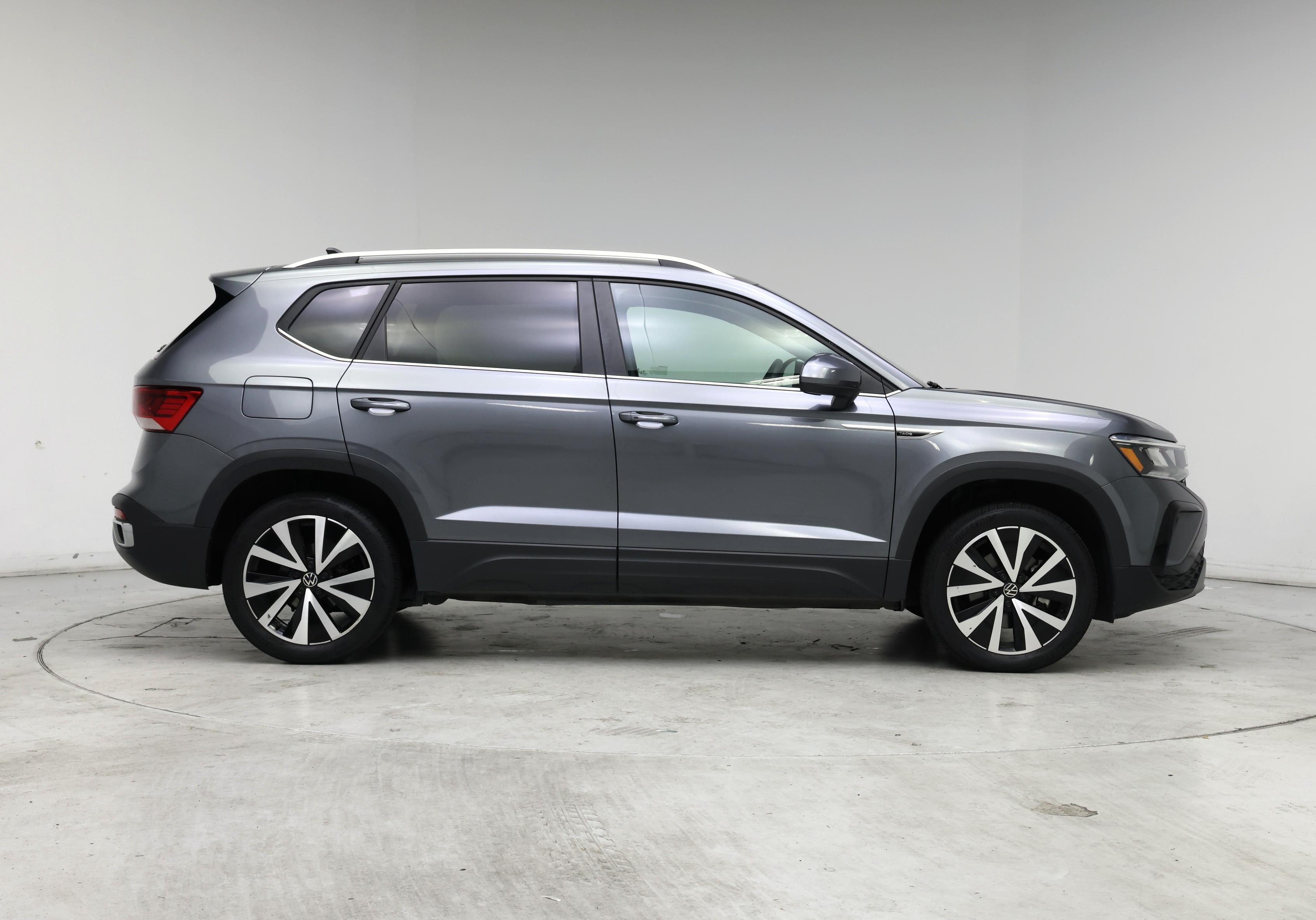 Thumbnail: 2024 Volkswagen Taos - 7