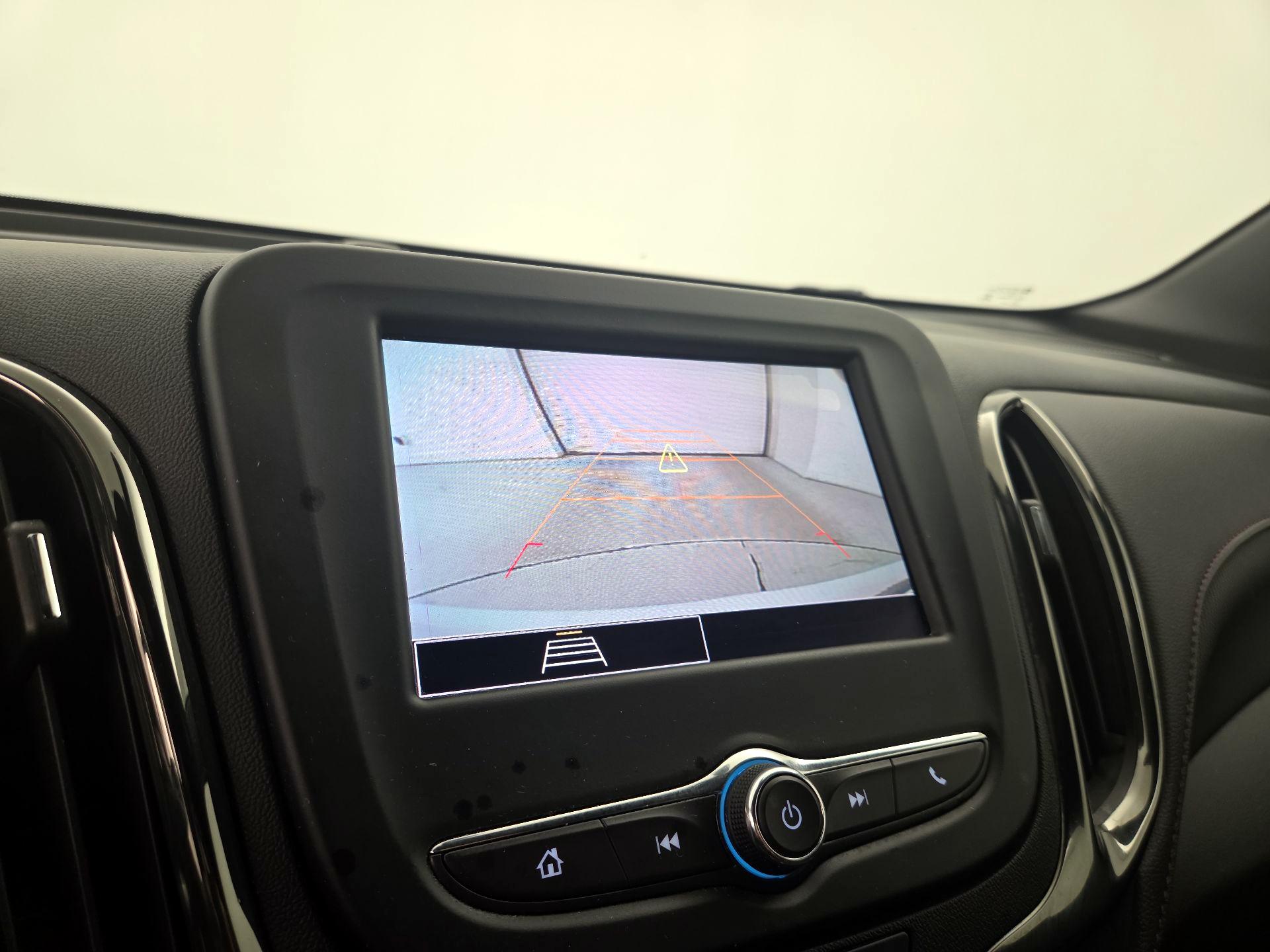 Thumbnail: 2022 Chevrolet Equinox - 14