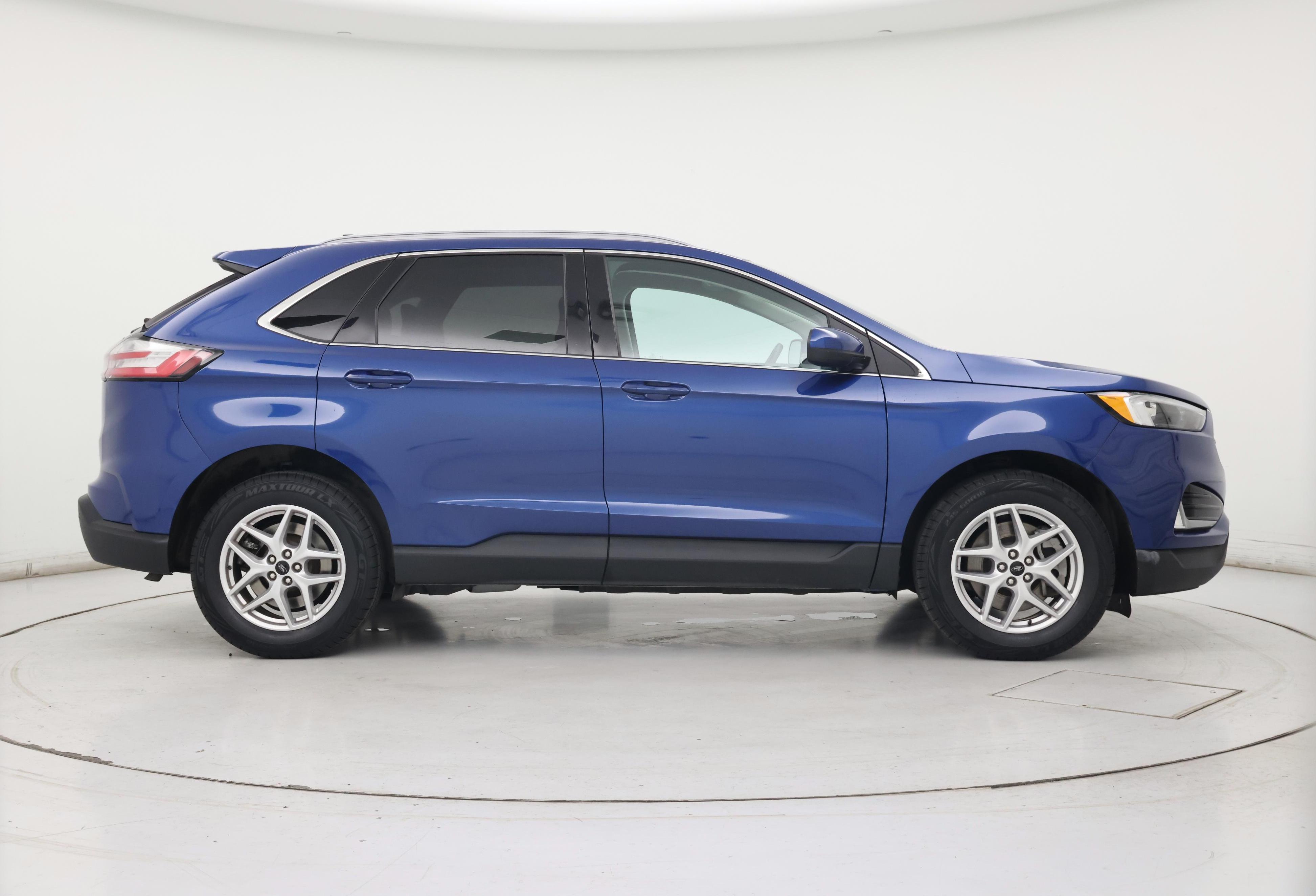 Thumbnail: 2023 Ford Edge - 7