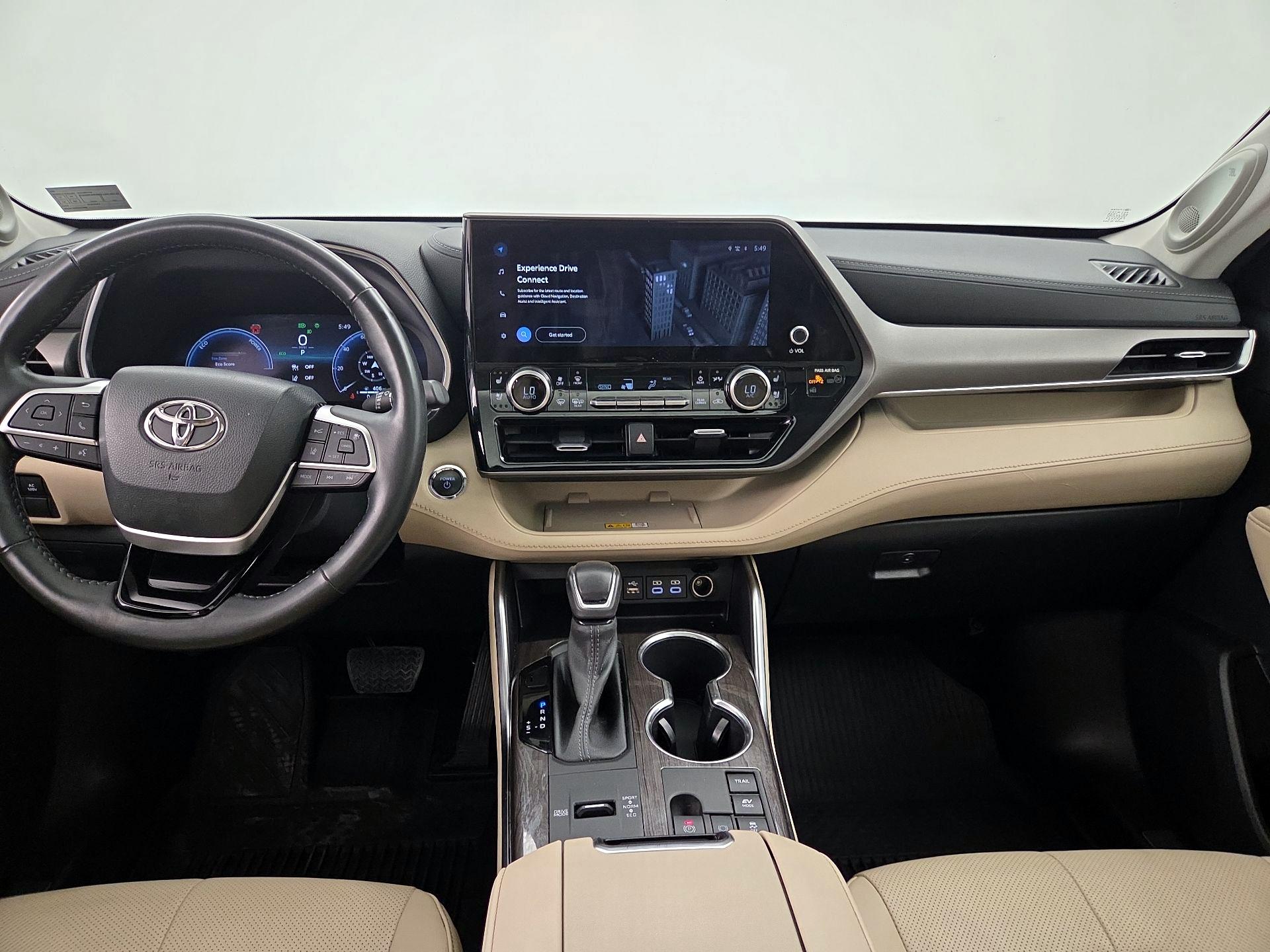 Thumbnail: 2023 Toyota Highlander - 9