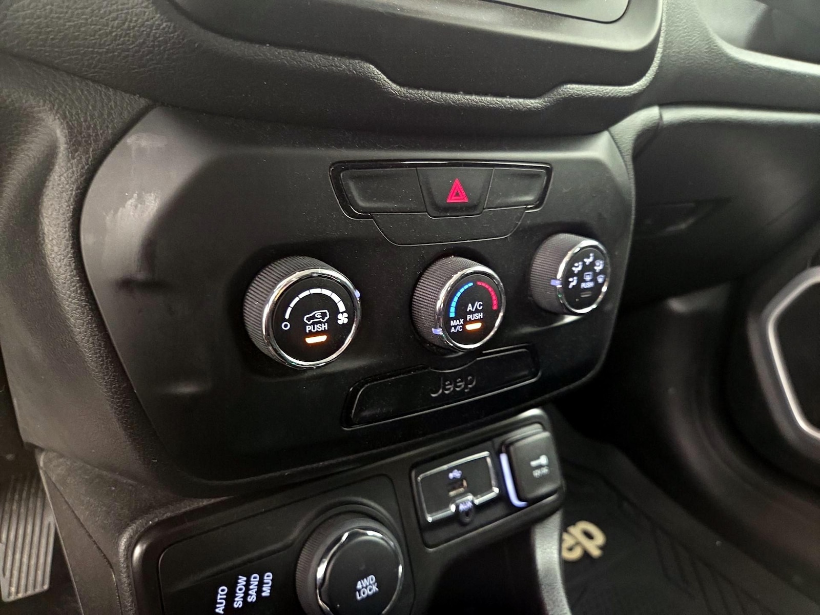 2020 Jeep Renegade Sport - Photo 17