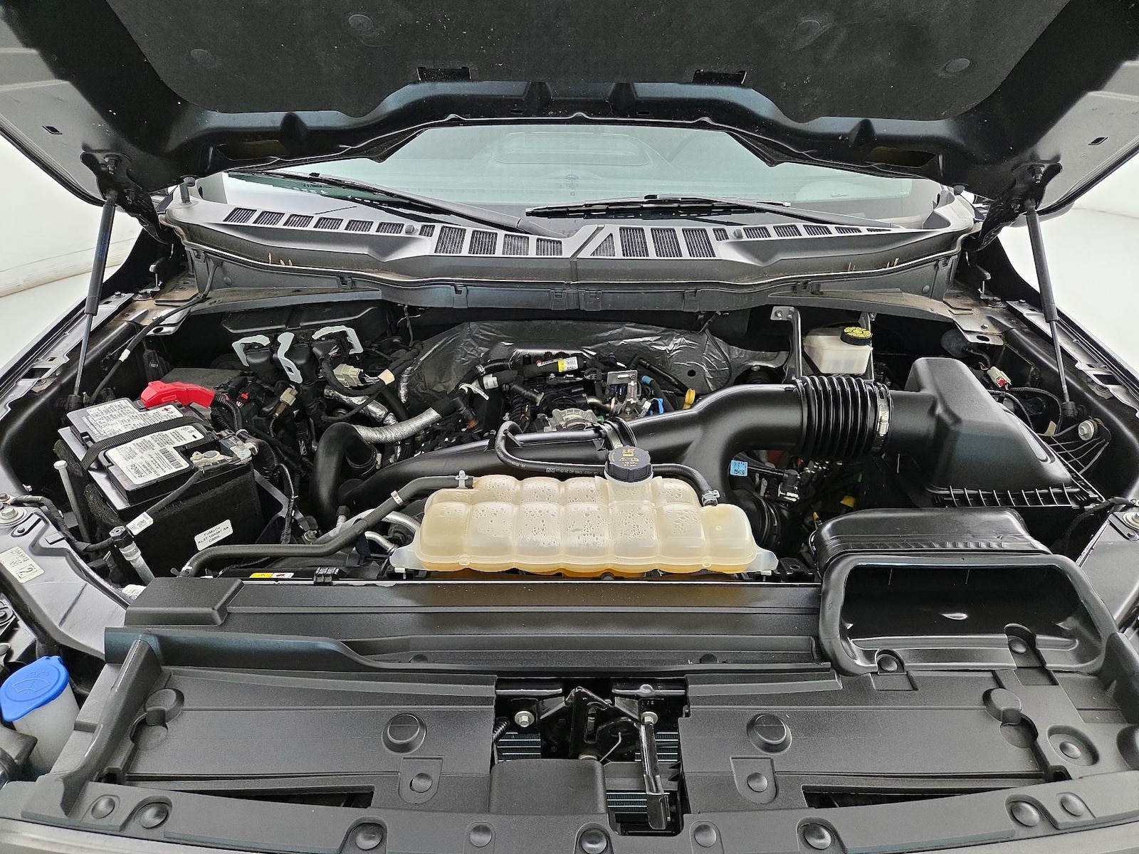 2023 Ford F-150 XLT - Photo 23