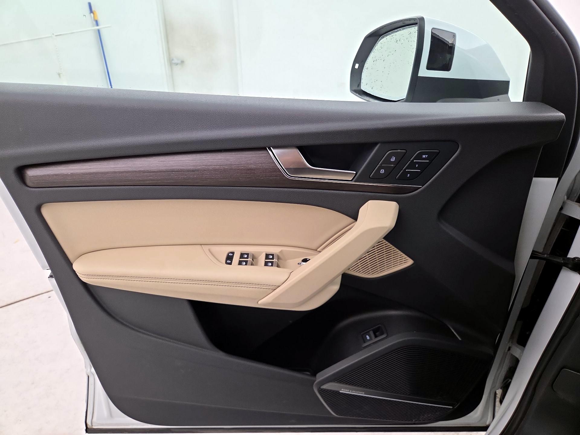 Thumbnail: 2021 Audi Q5 - 12