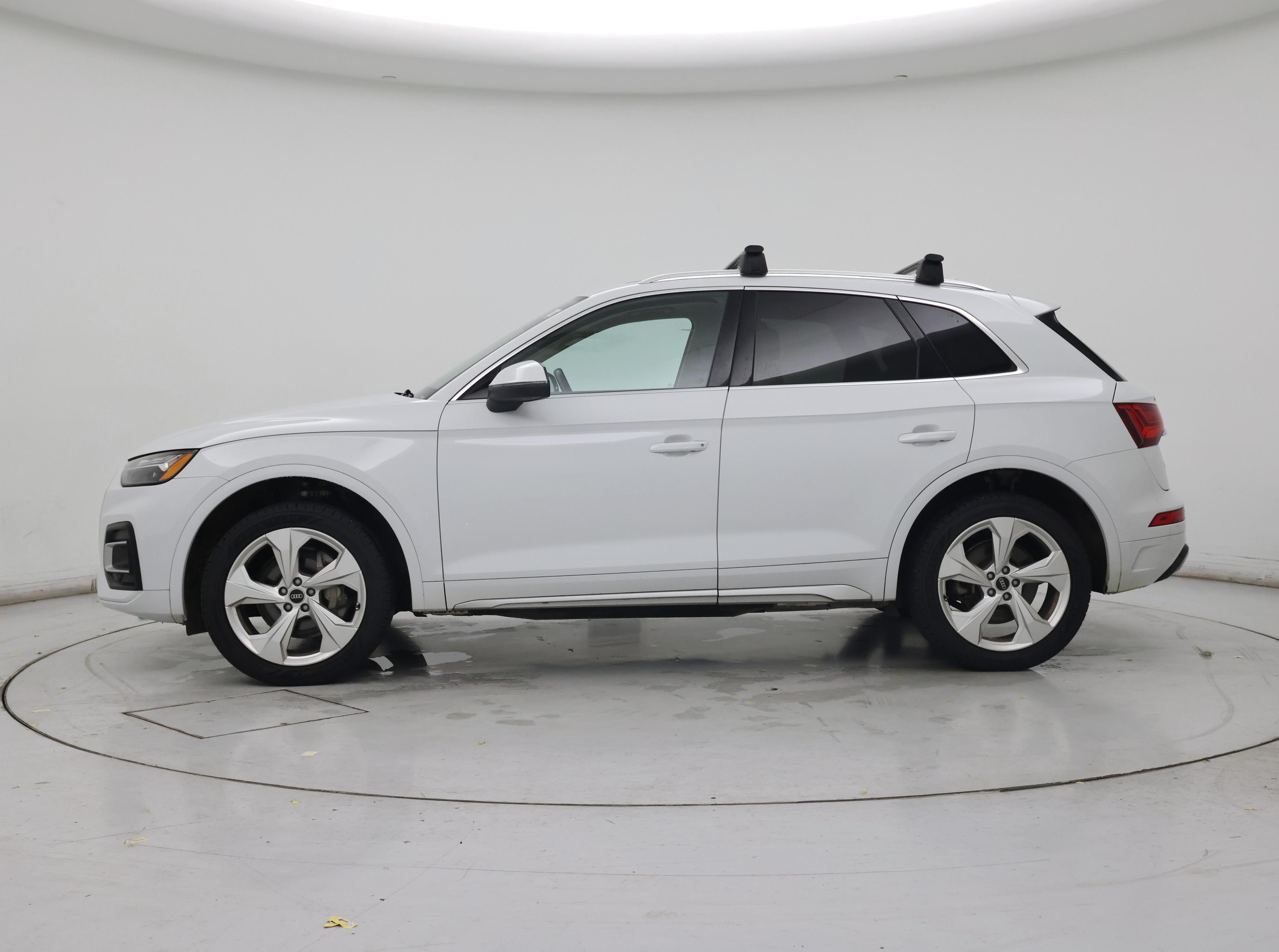 Thumbnail: 2021 Audi Q5 - 3