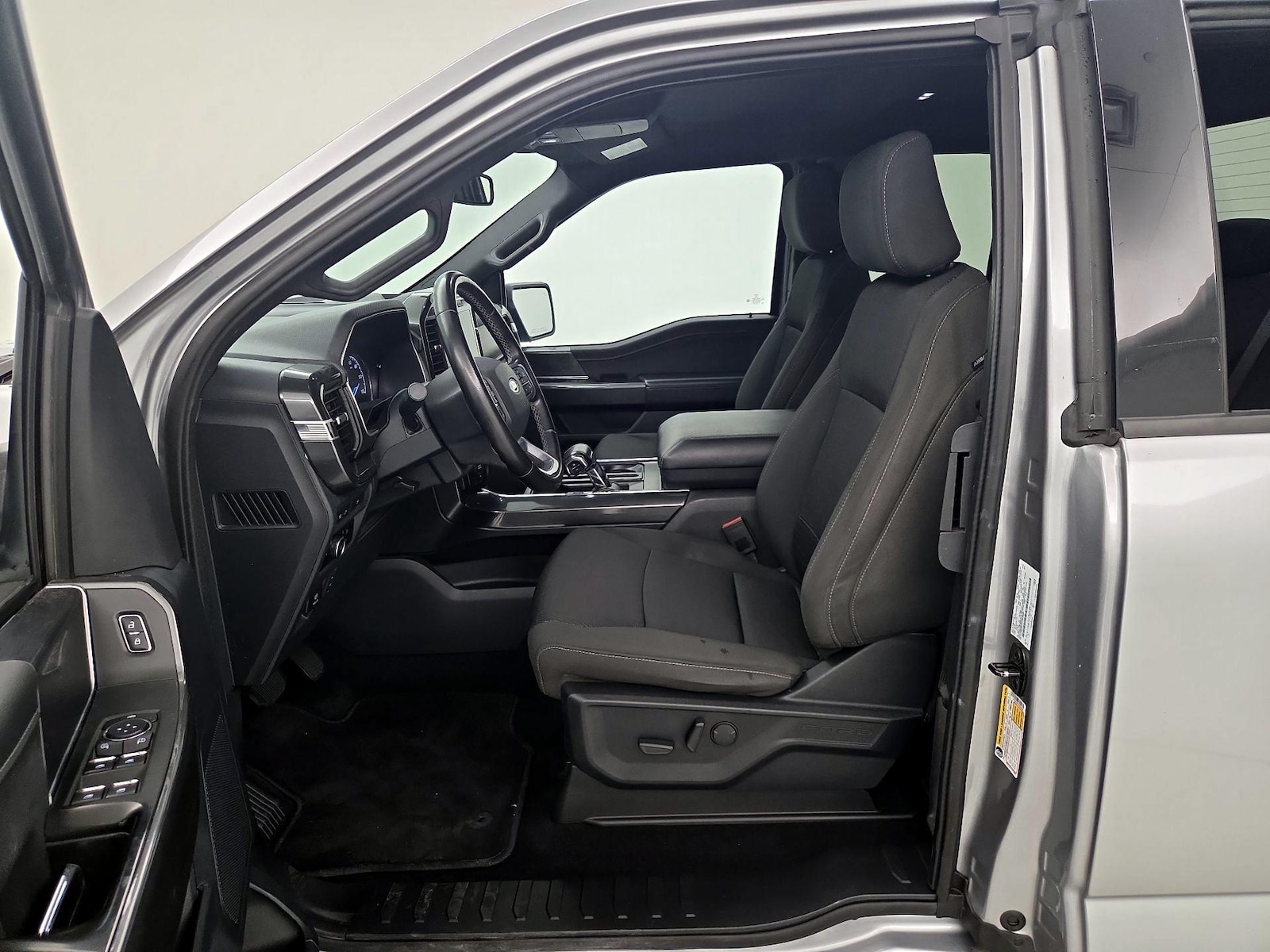 2023 Ford F-150 XLT - Photo 12