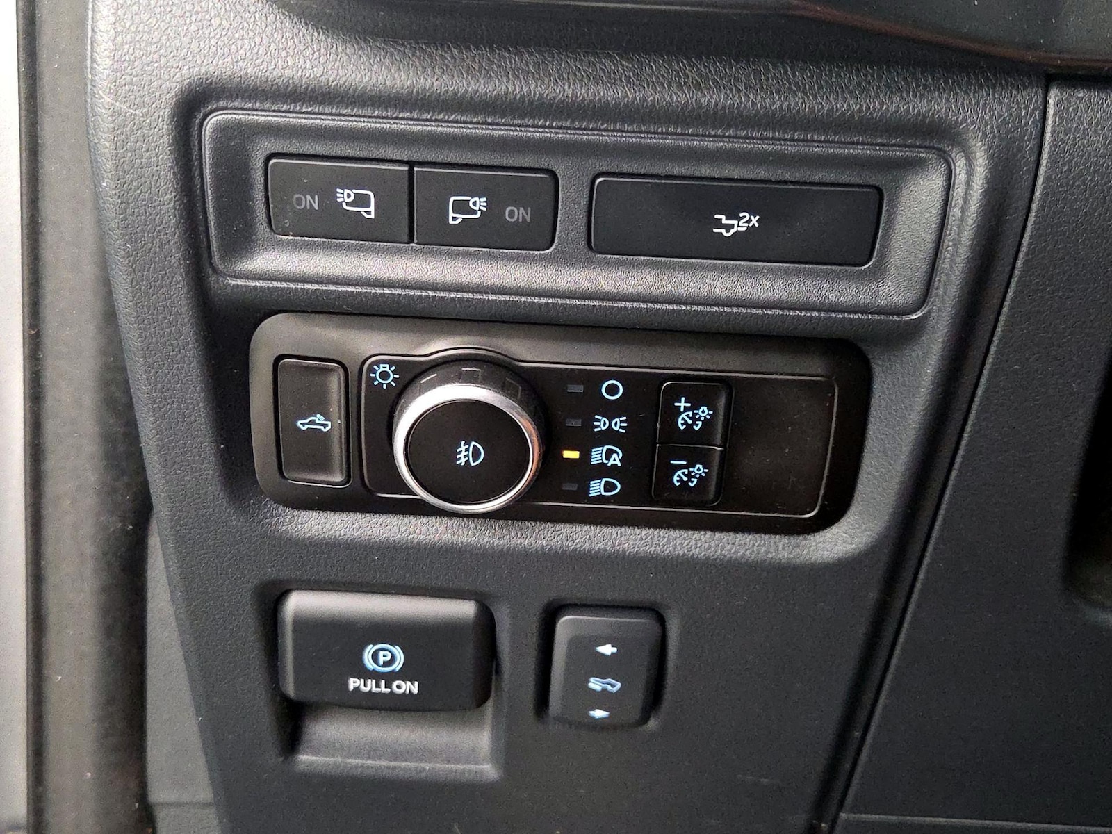 2023 Ford F-150 XLT - Photo 14