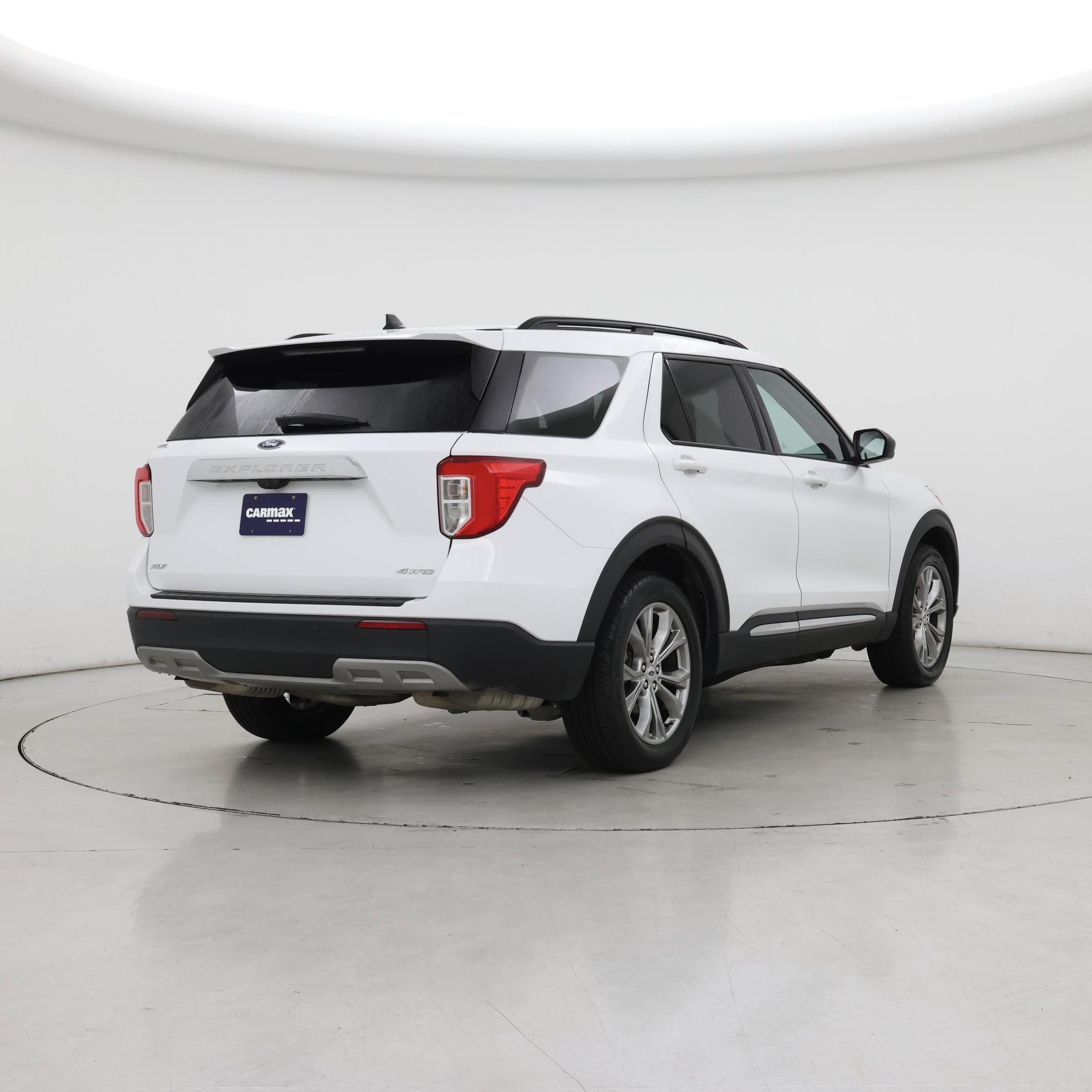 Thumbnail: 2021 Ford Explorer - 8
