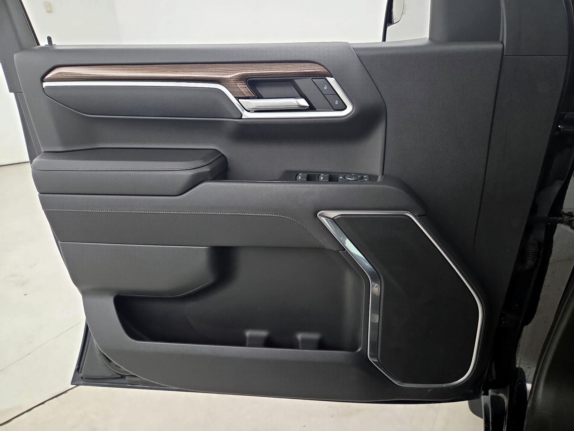 Thumbnail: 2023 Chevrolet Silverado 1500 - 12
