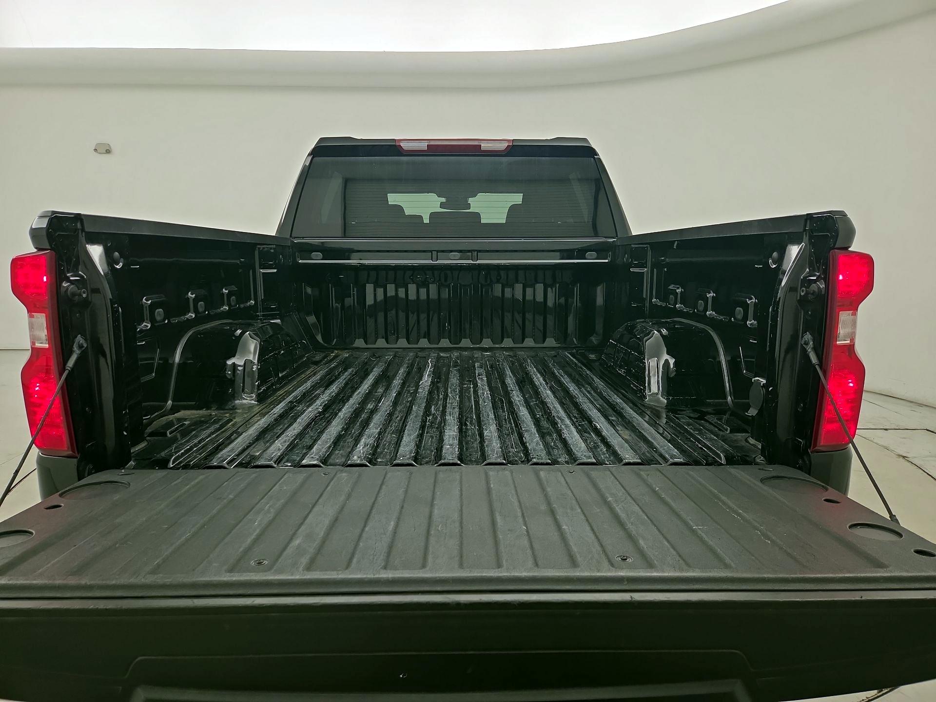 Thumbnail: 2023 Chevrolet Silverado 1500 - 20