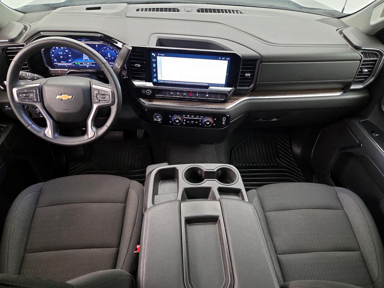 2024 Chevrolet Silverado 1500 LT - Photo 10