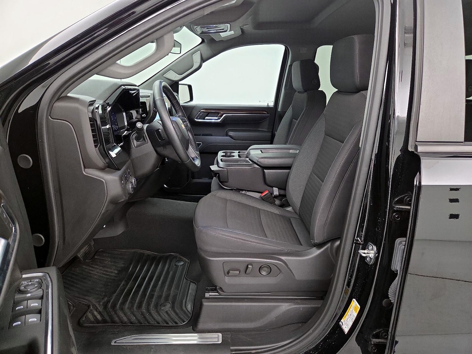 2024 Chevrolet Silverado 1500 LT - Photo 12