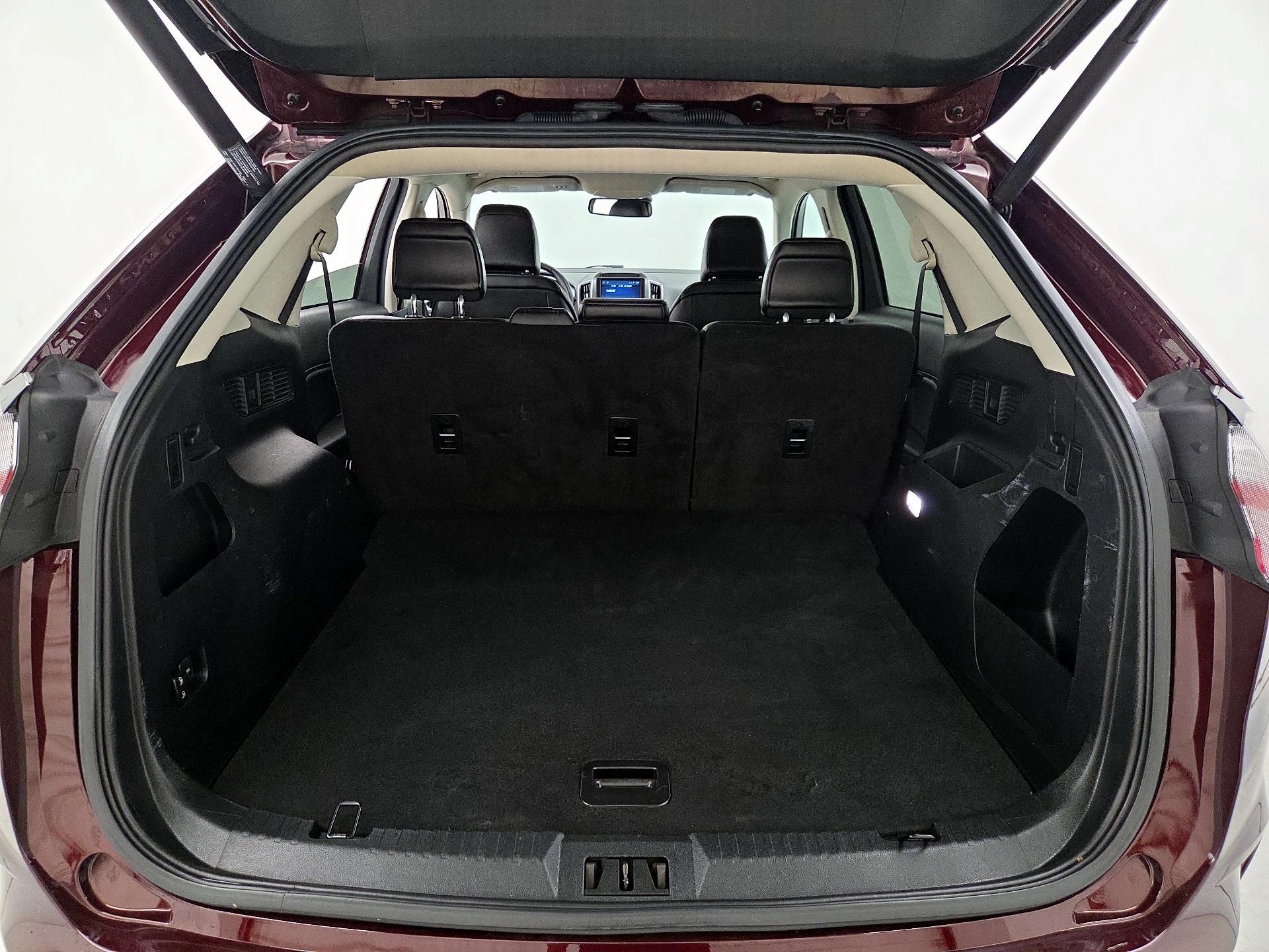 Thumbnail: 2021 Ford Edge - 20