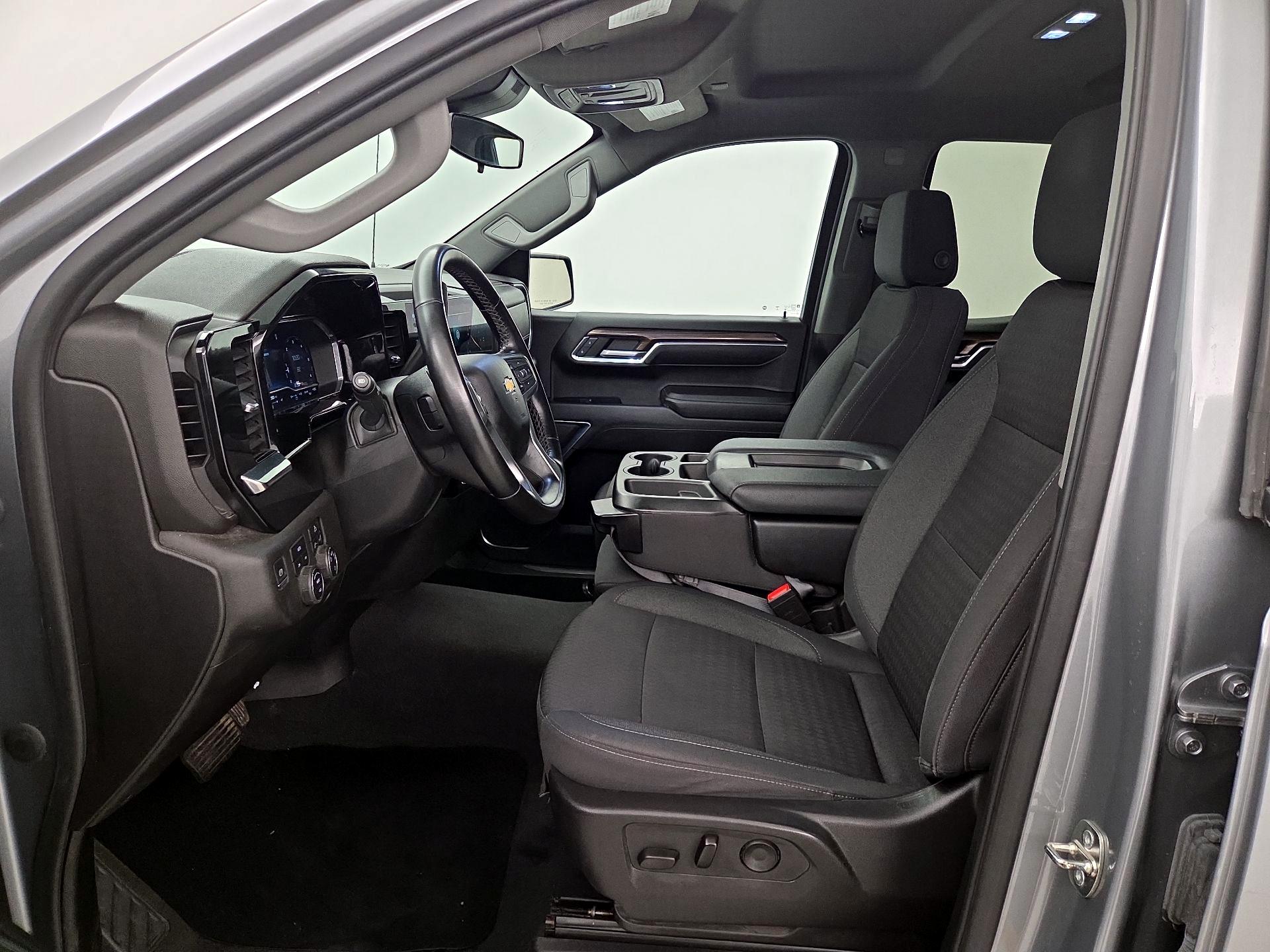 Thumbnail: 2023 Chevrolet Silverado 1500 - 11