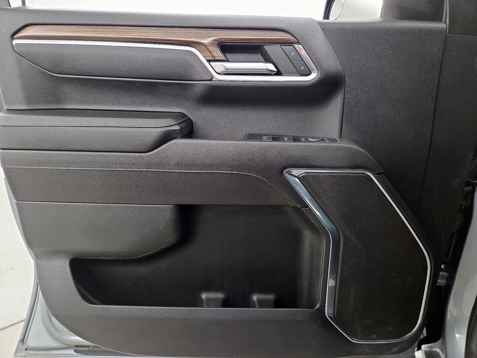 2023 Chevrolet Silverado 1500 LT - Photo 13