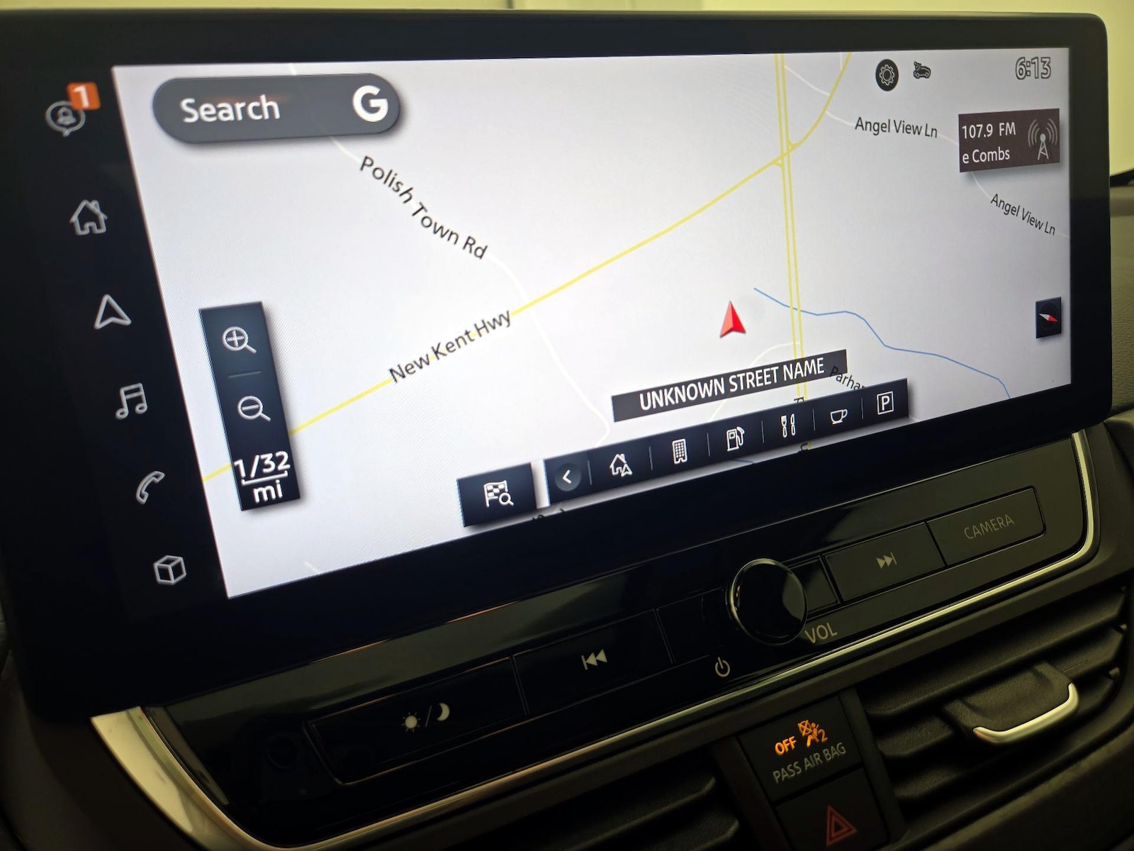 2025 Nissan Altima SL - Photo 15