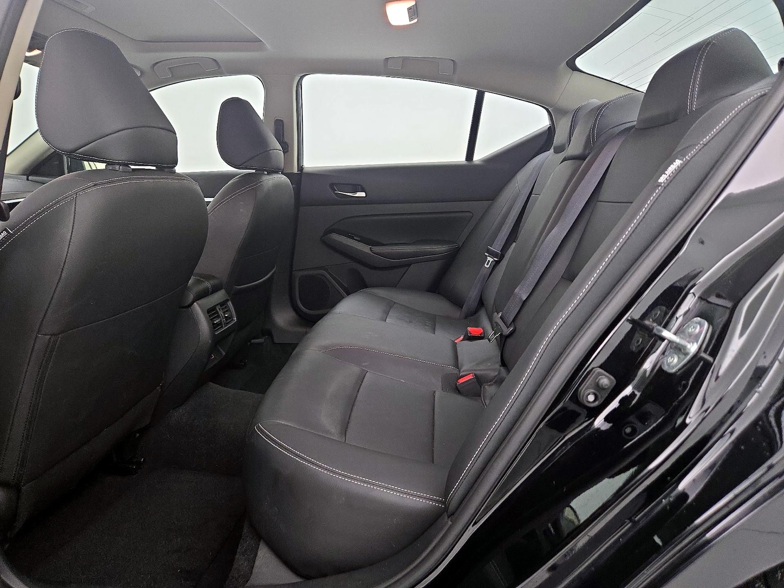 2025 Nissan Altima SL - Photo 22