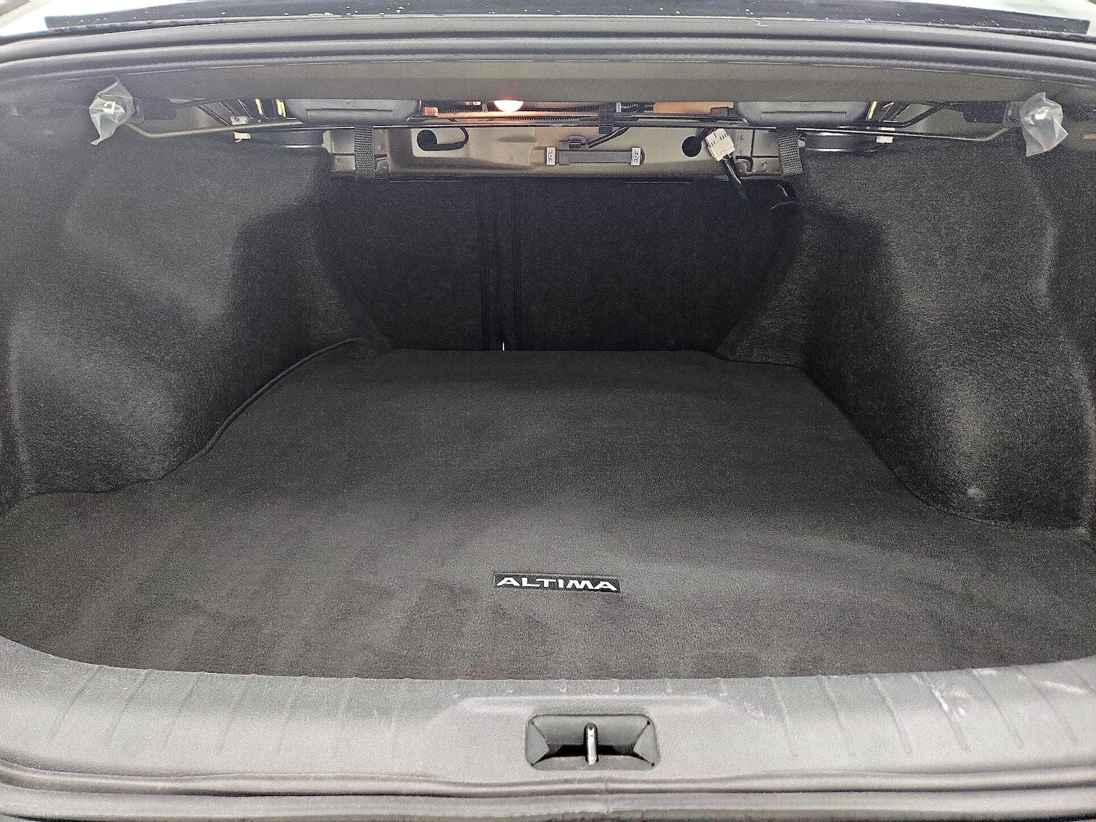 2025 Nissan Altima SL - Photo 23