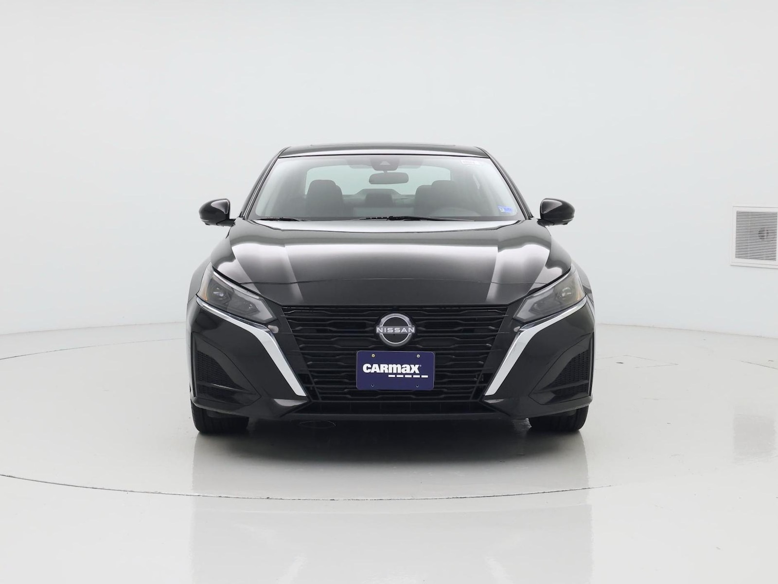2025 Nissan Altima SL - Photo 6
