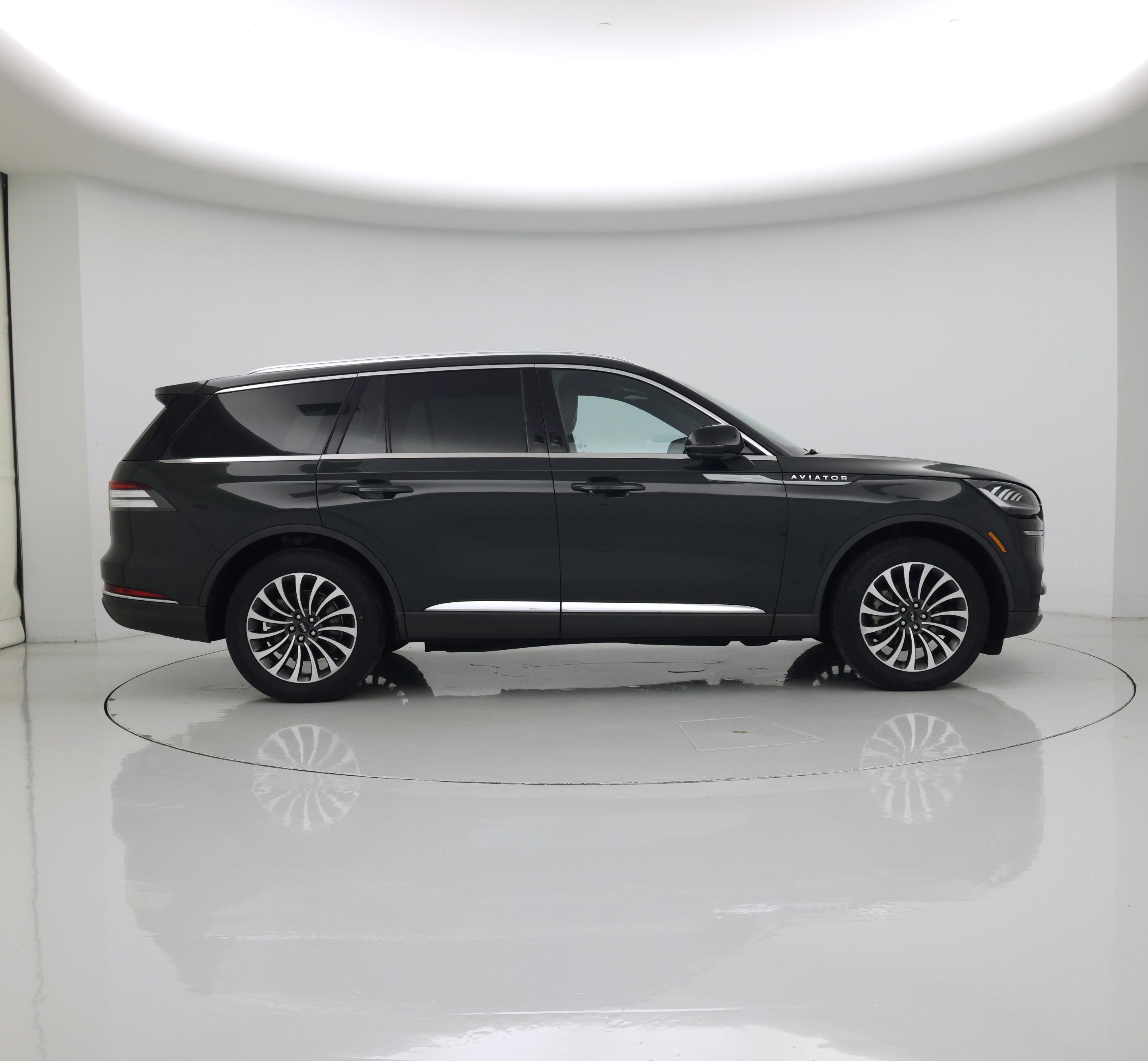 Thumbnail: 2023 Lincoln Aviator - 7
