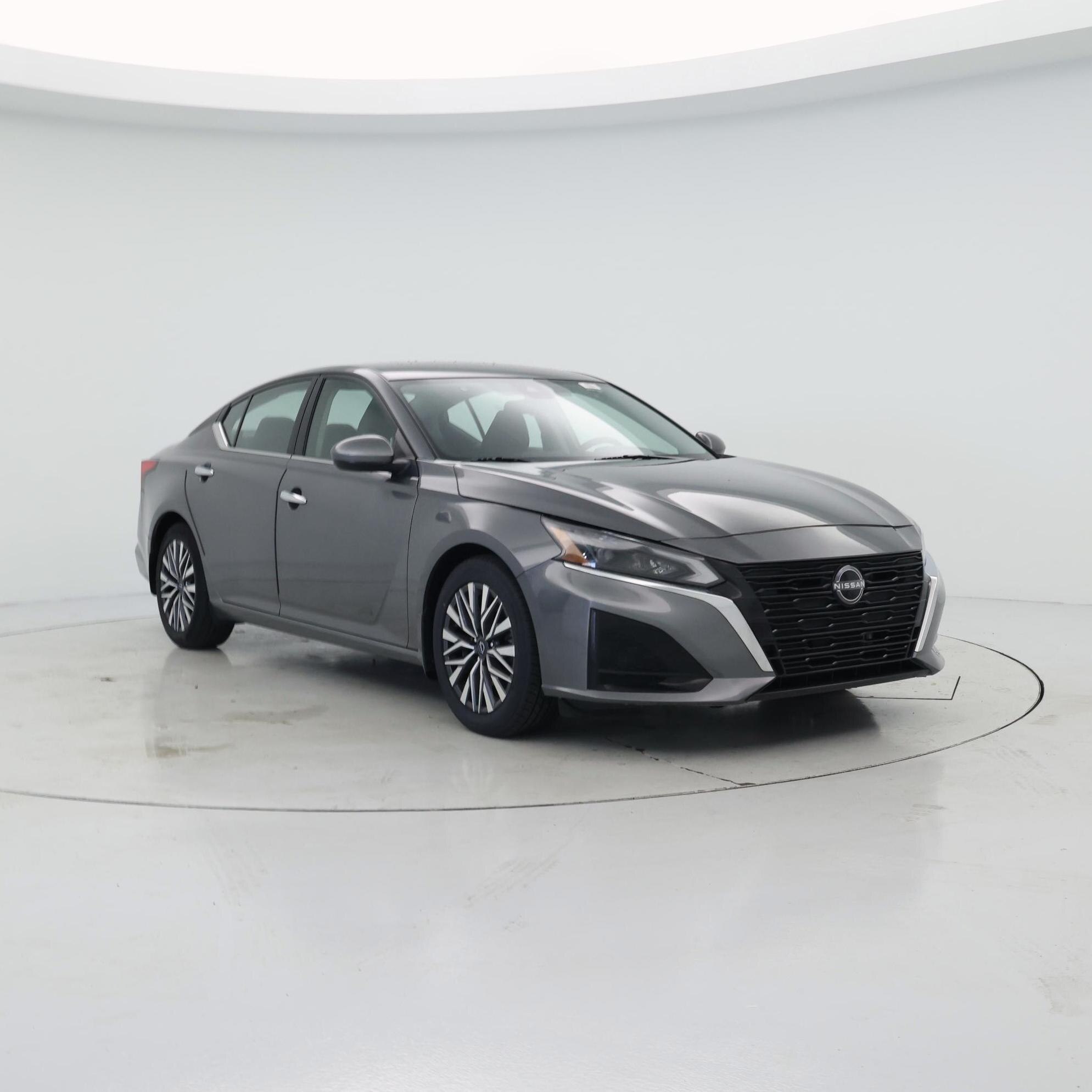 Gray 2023 Nissan Altima Sedan Front-Wheel Drive Automatic