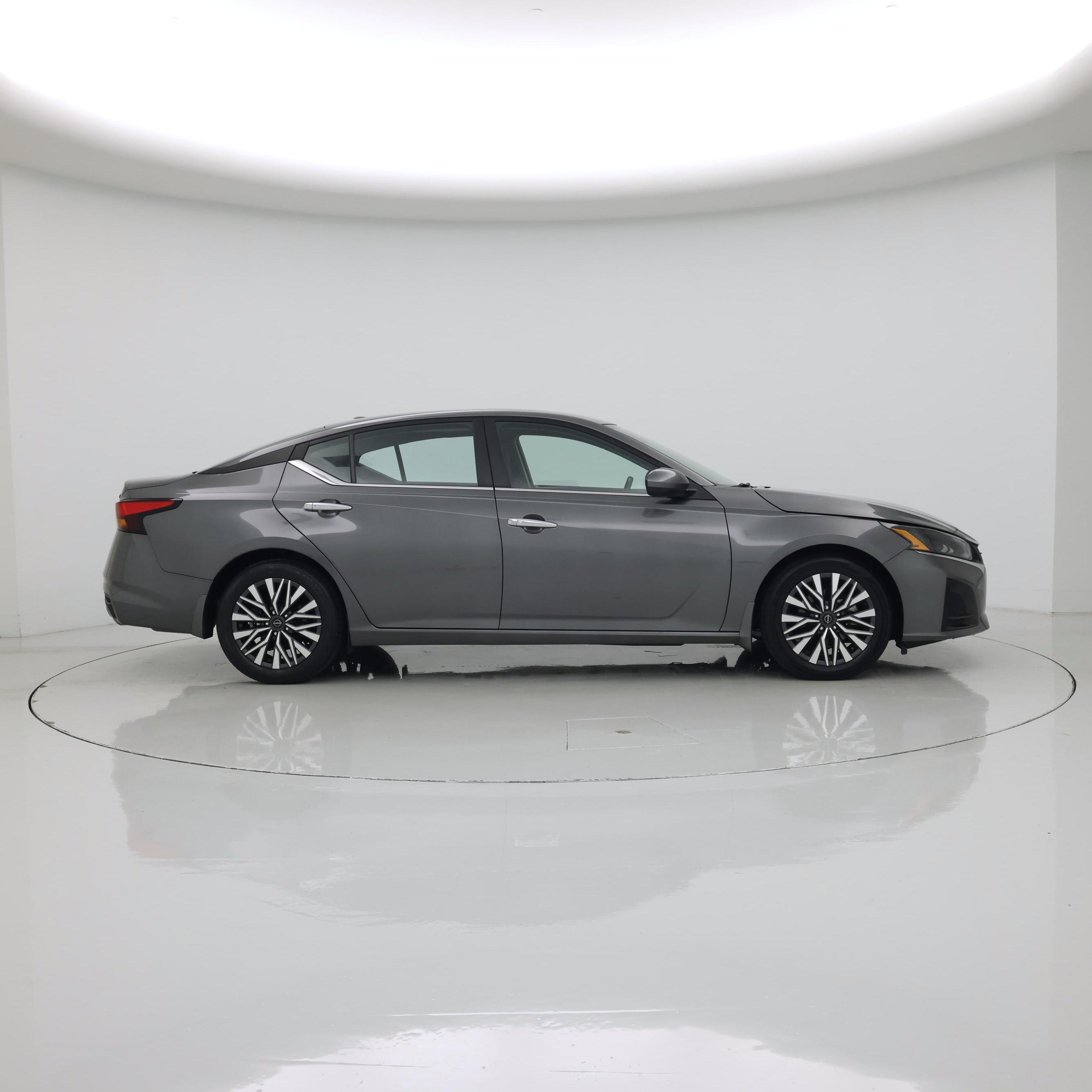 Thumbnail: 2024 Nissan Altima - 7