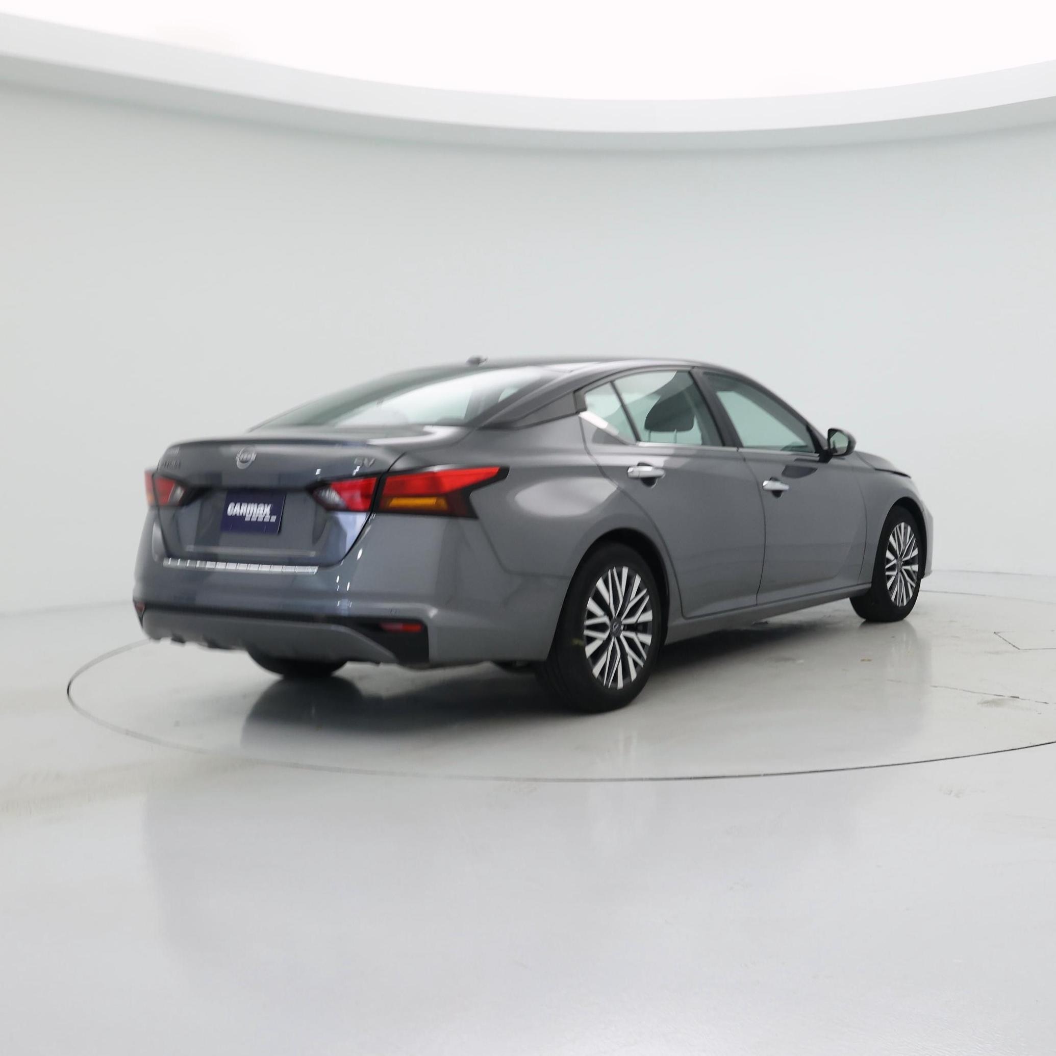 Thumbnail: 2023 Nissan Altima - 8