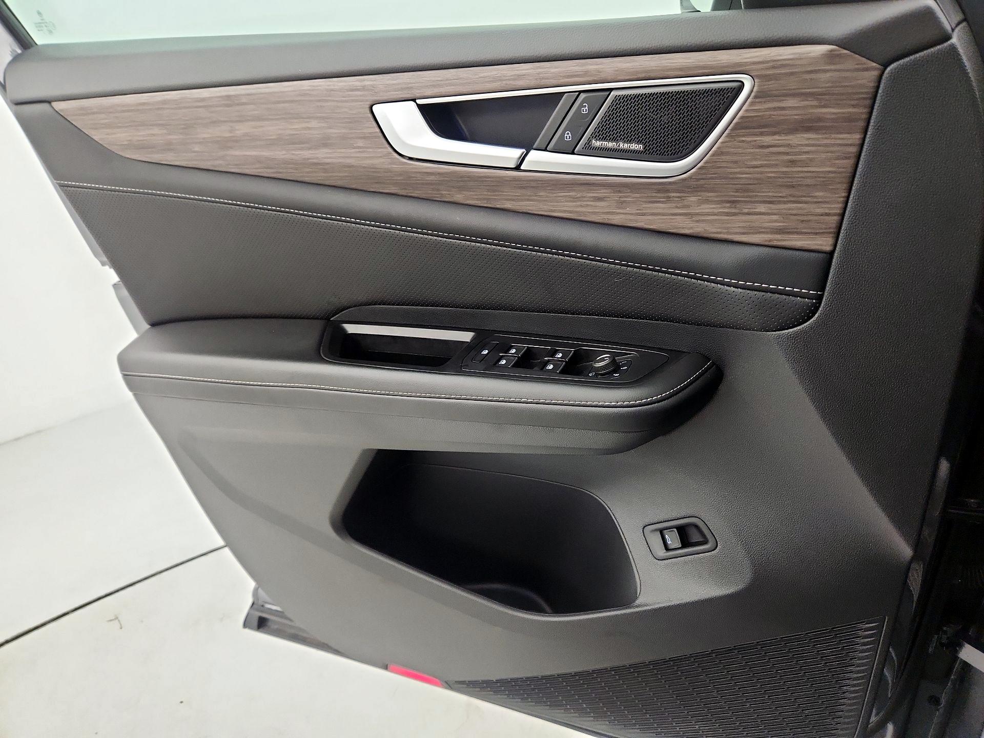 Thumbnail: 2024 Volkswagen Atlas - 12