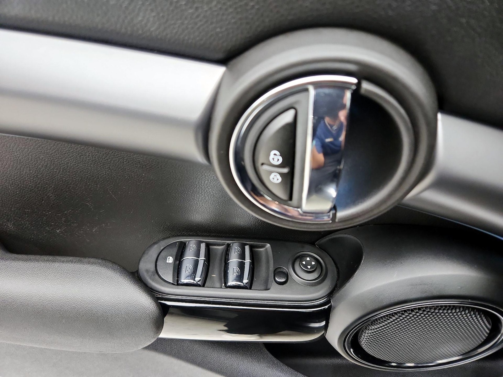 2022 MINI Hardtop 4 Door Base - Photo 13