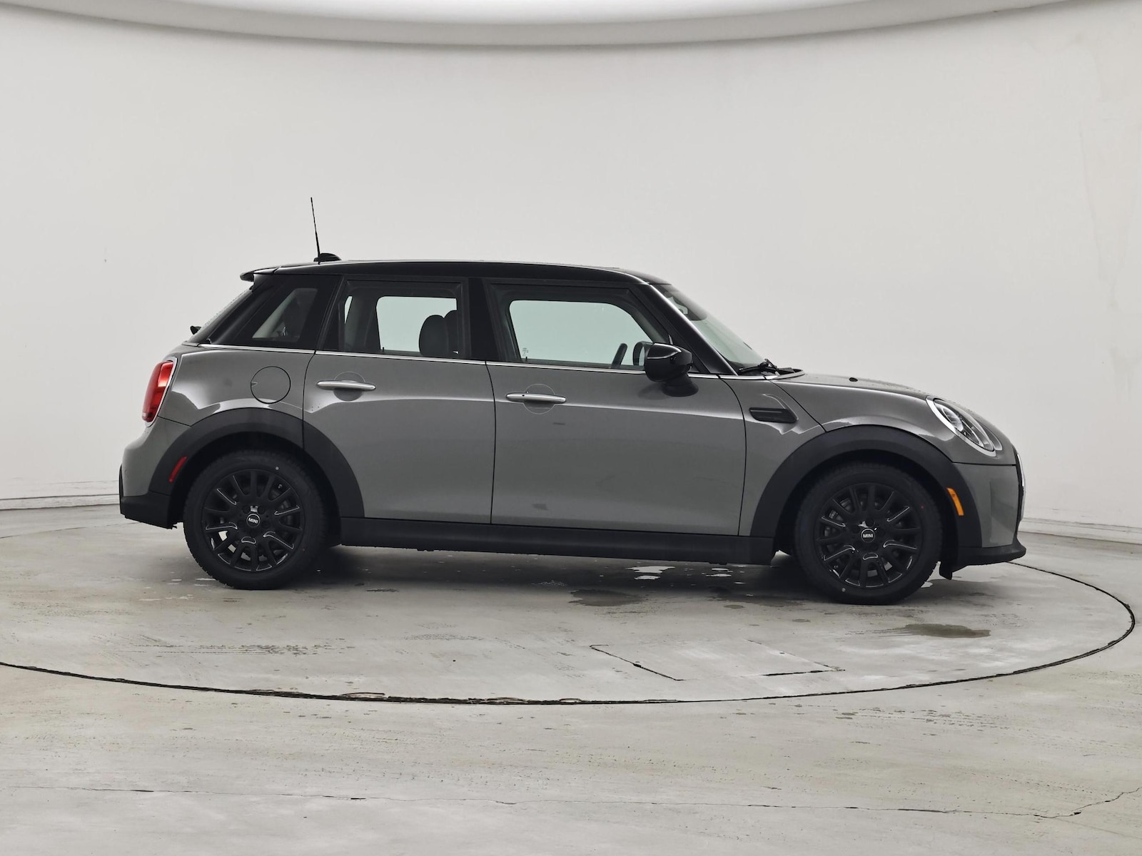 2022 MINI Hardtop 4 Door Base - Photo 8