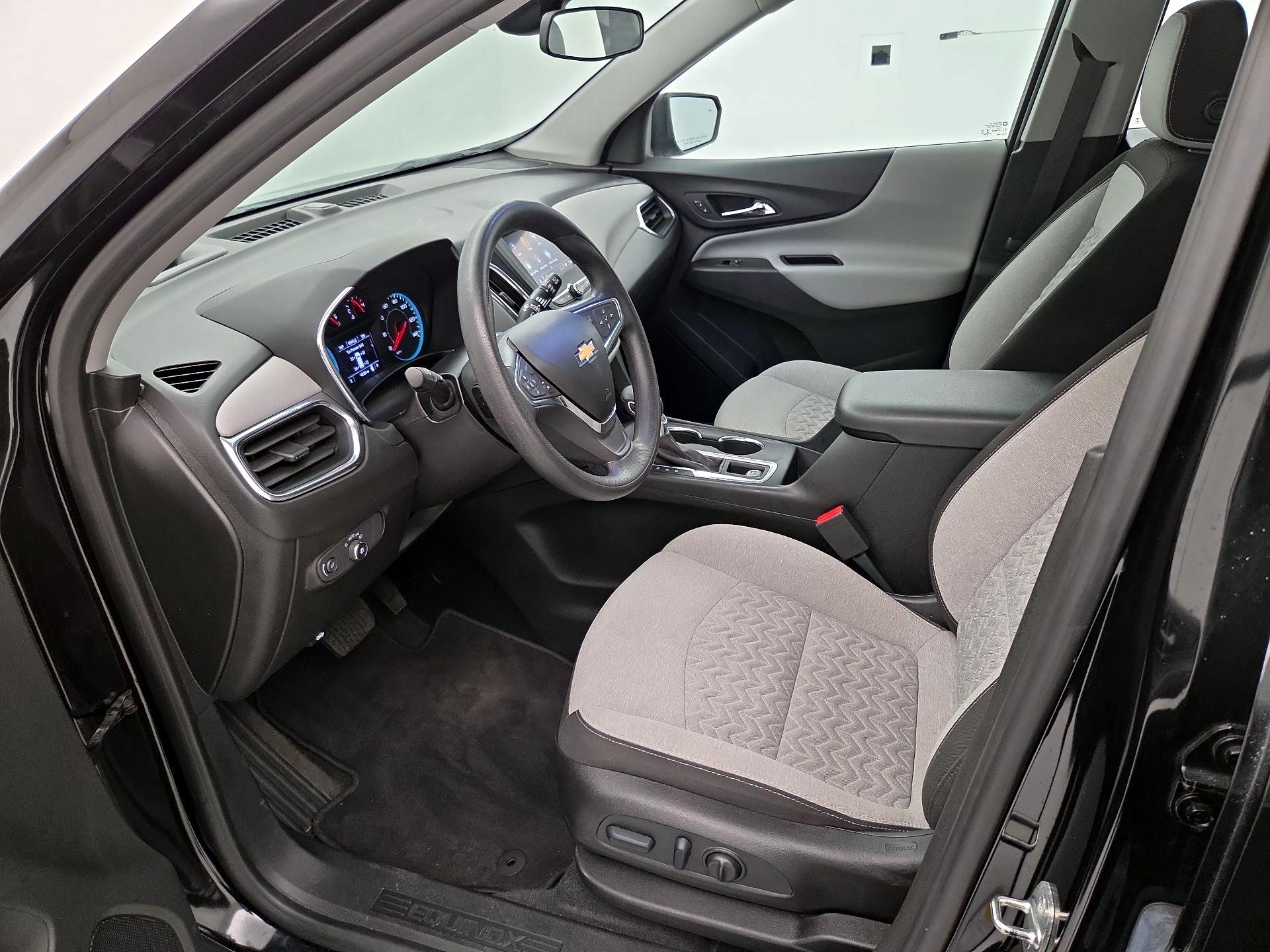 Thumbnail: 2022 Chevrolet Equinox - 11