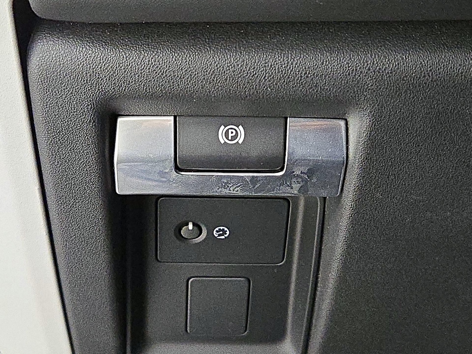 2020 Land Rover Defender SE - Photo 14
