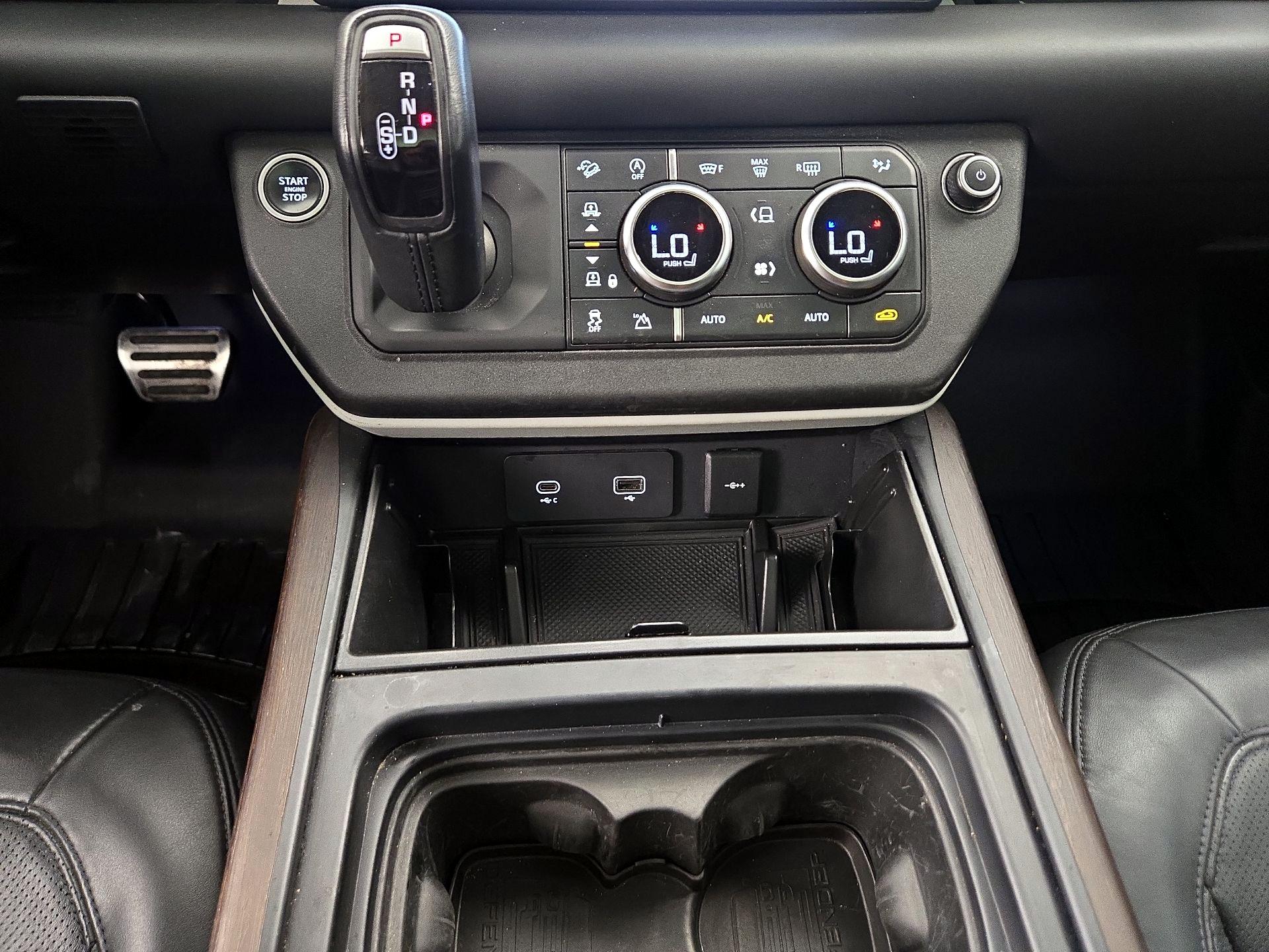 Thumbnail: 2020 Land Rover Defender - 18