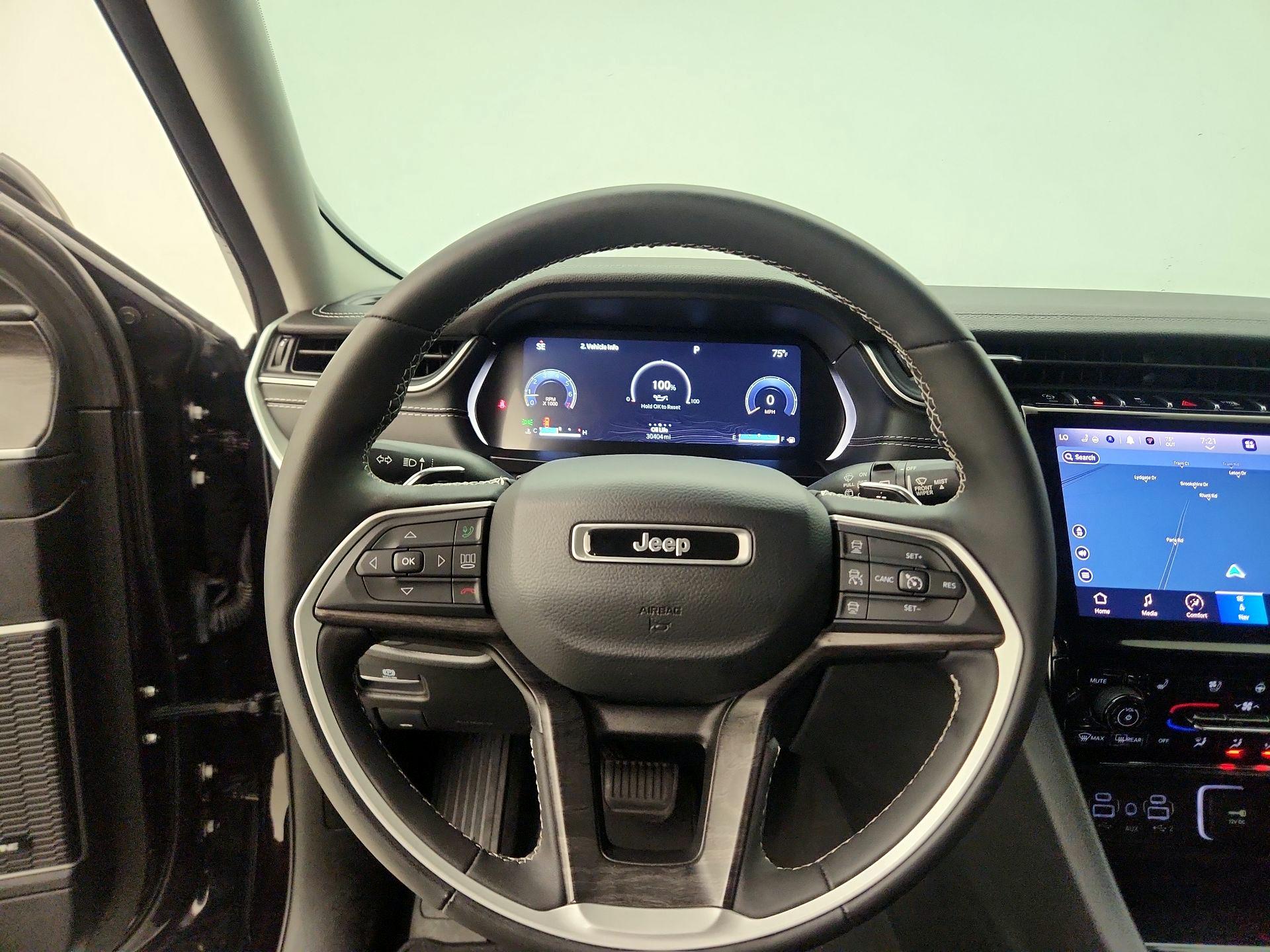 Thumbnail: 2023 Jeep Grand Cherokee L - 10