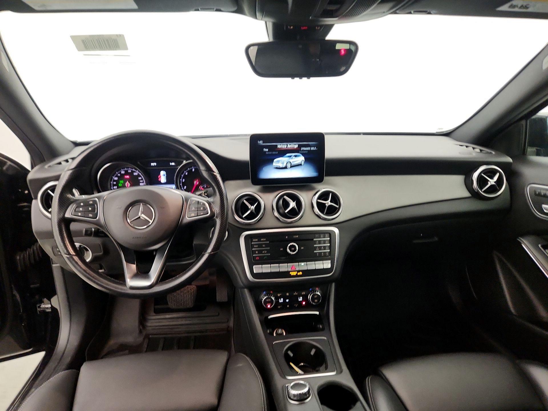 Thumbnail: 2020 Mercedes-Benz GLA - 9