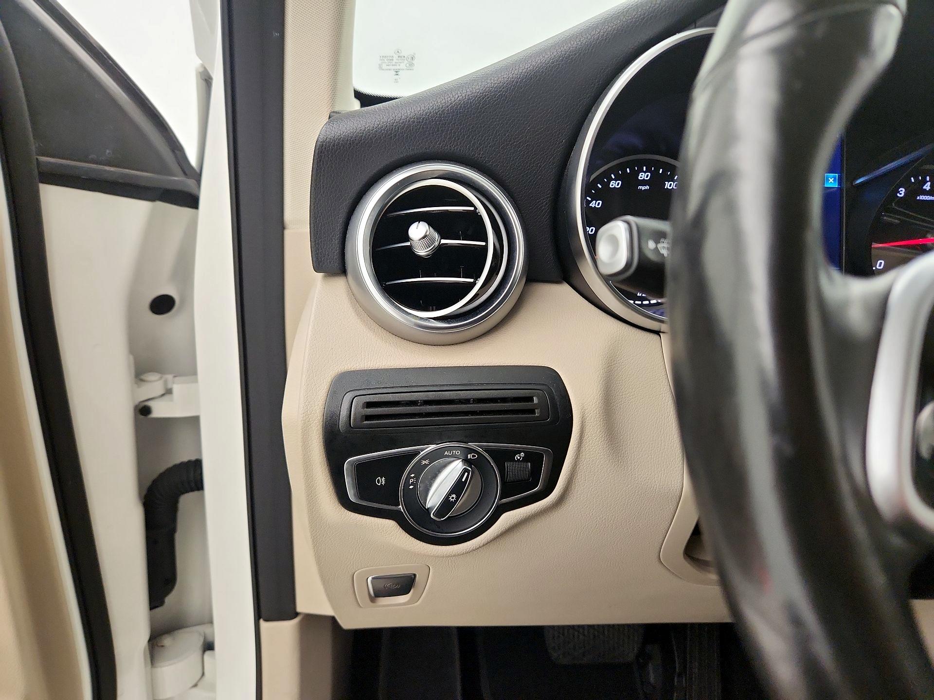 Thumbnail: 2021 Mercedes-Benz GLC - 13