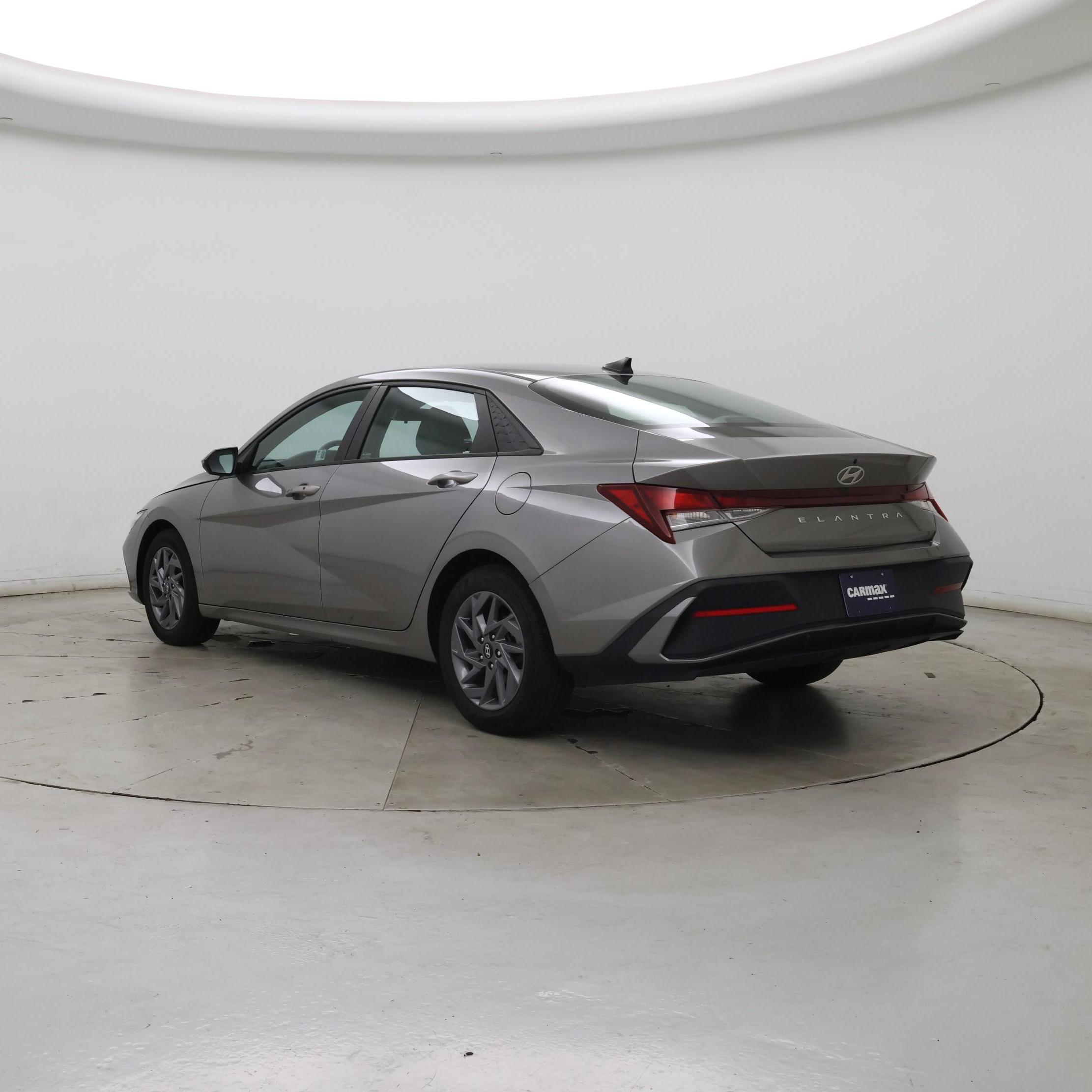 Thumbnail: 2024 Hyundai Elantra - 2