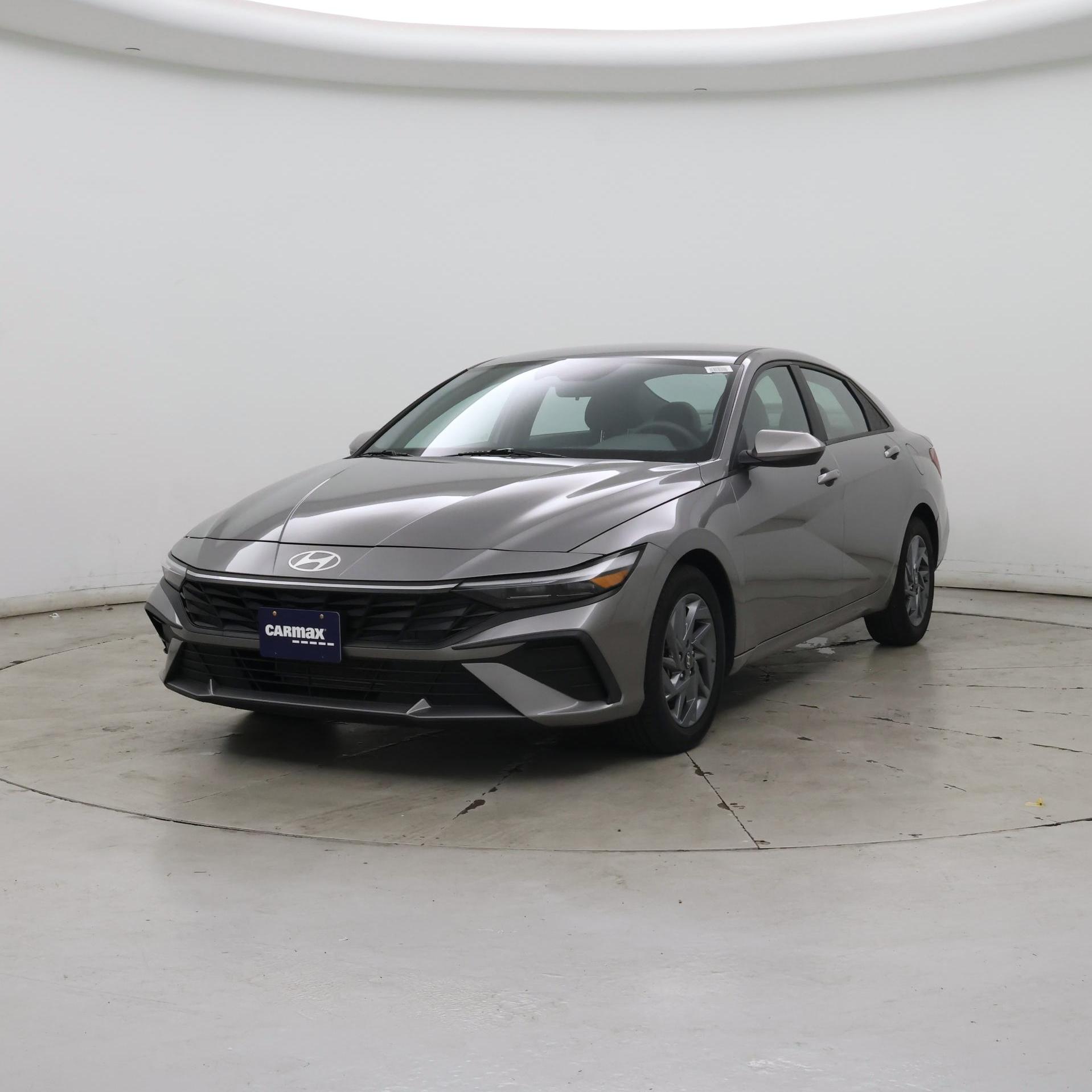 Thumbnail: 2024 Hyundai Elantra - 4
